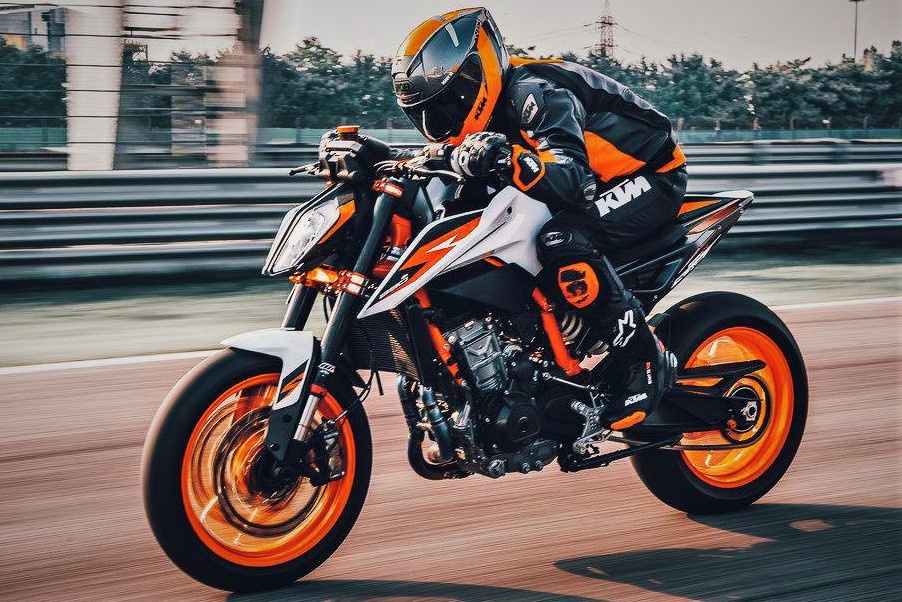 KTM Duke 890 R 2020 ra mat - manh me va hien dai hon hinh anh