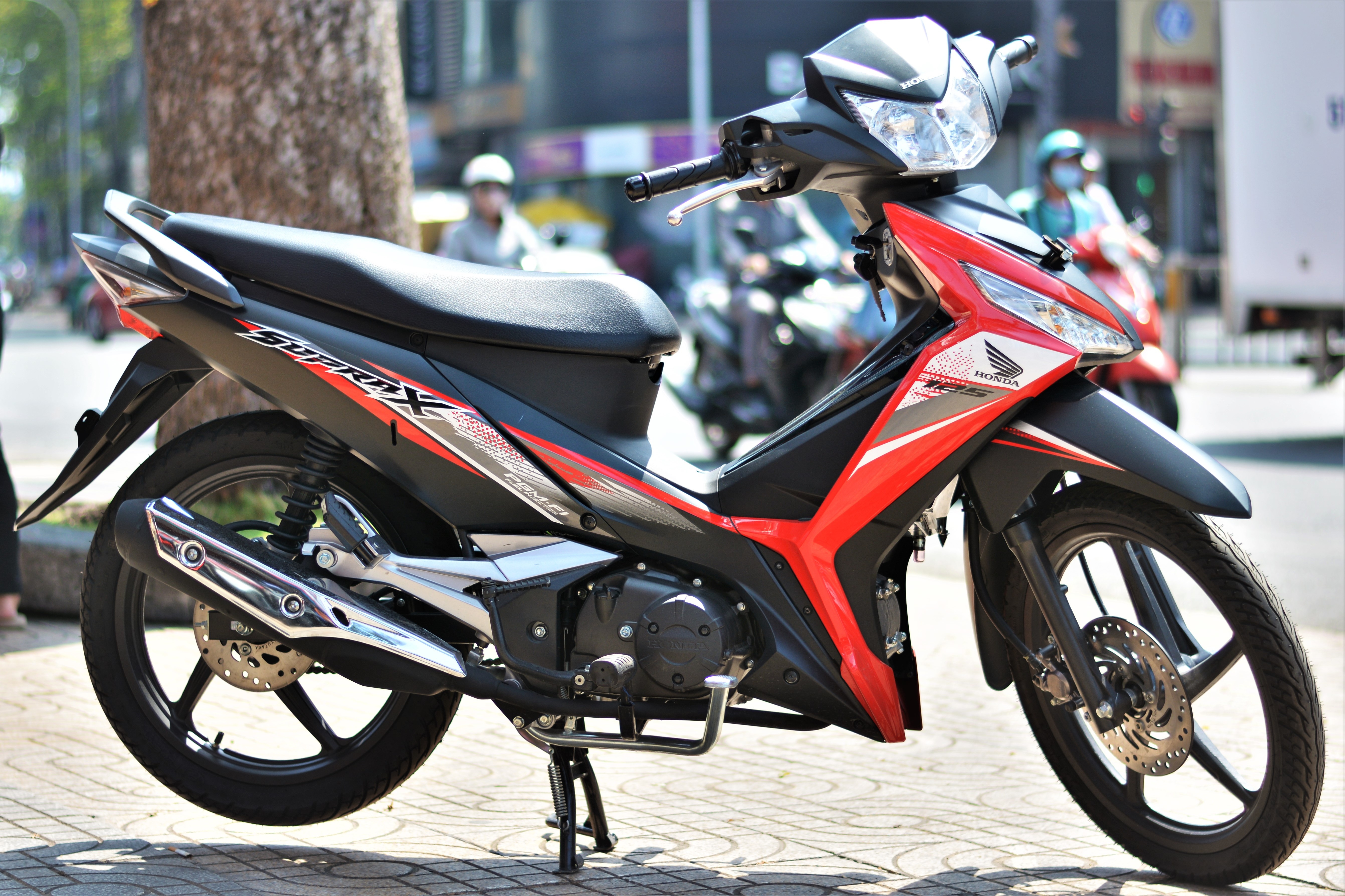 Nhung mau xe so dat nhat VN anh 2