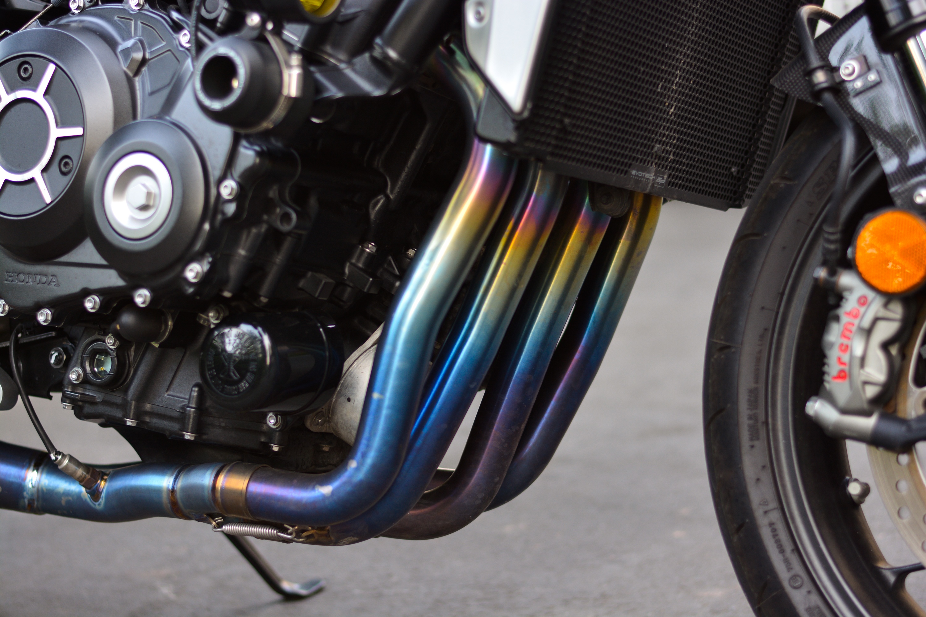 Honda CB1000R với gói độ 200 triệu ảnh 15 Honda CB1000R voi goi do 200 trieu anh 15