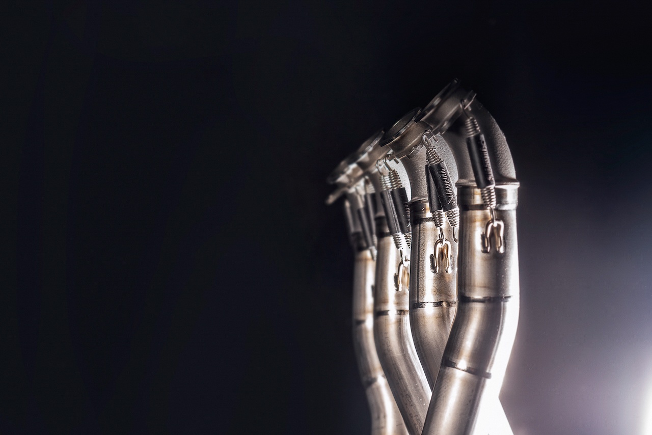 ong xa Akrapovic danh rieng Honda CBR1000RR-R Fireblade anh 4