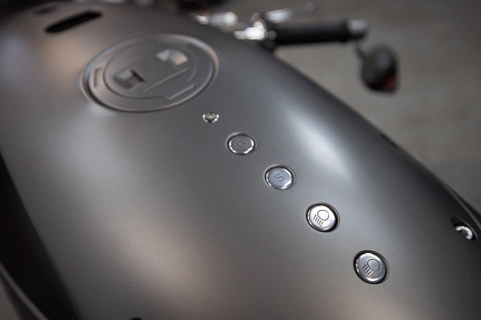 BMW R nineT voi ban do den tu tuong lai anh 3