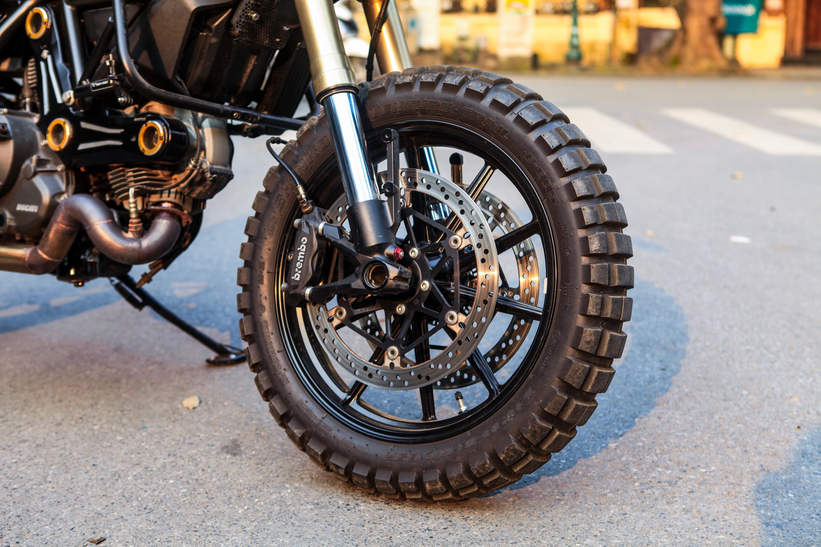 Ducati Scrambler Icon của biker Việt thắng cuộc thi độ xe thế giới ảnh 3 Ducati Scrambler Icon cua biker Viet thang cuoc thi do xe the gioi anh 3
