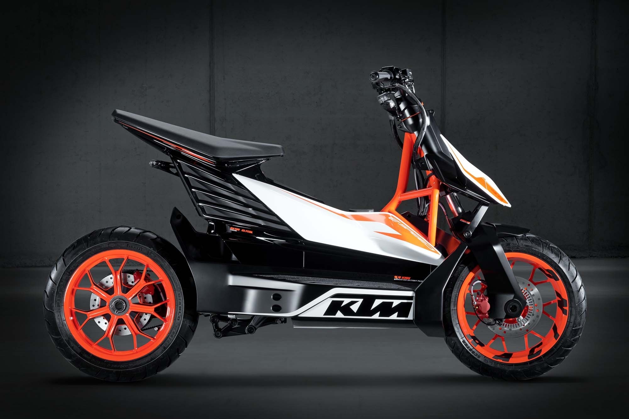 KTM chuẩn bị sản xuất xe ga điện ảnh 2 KTM chuan bi san xuat xe ga dien anh 2