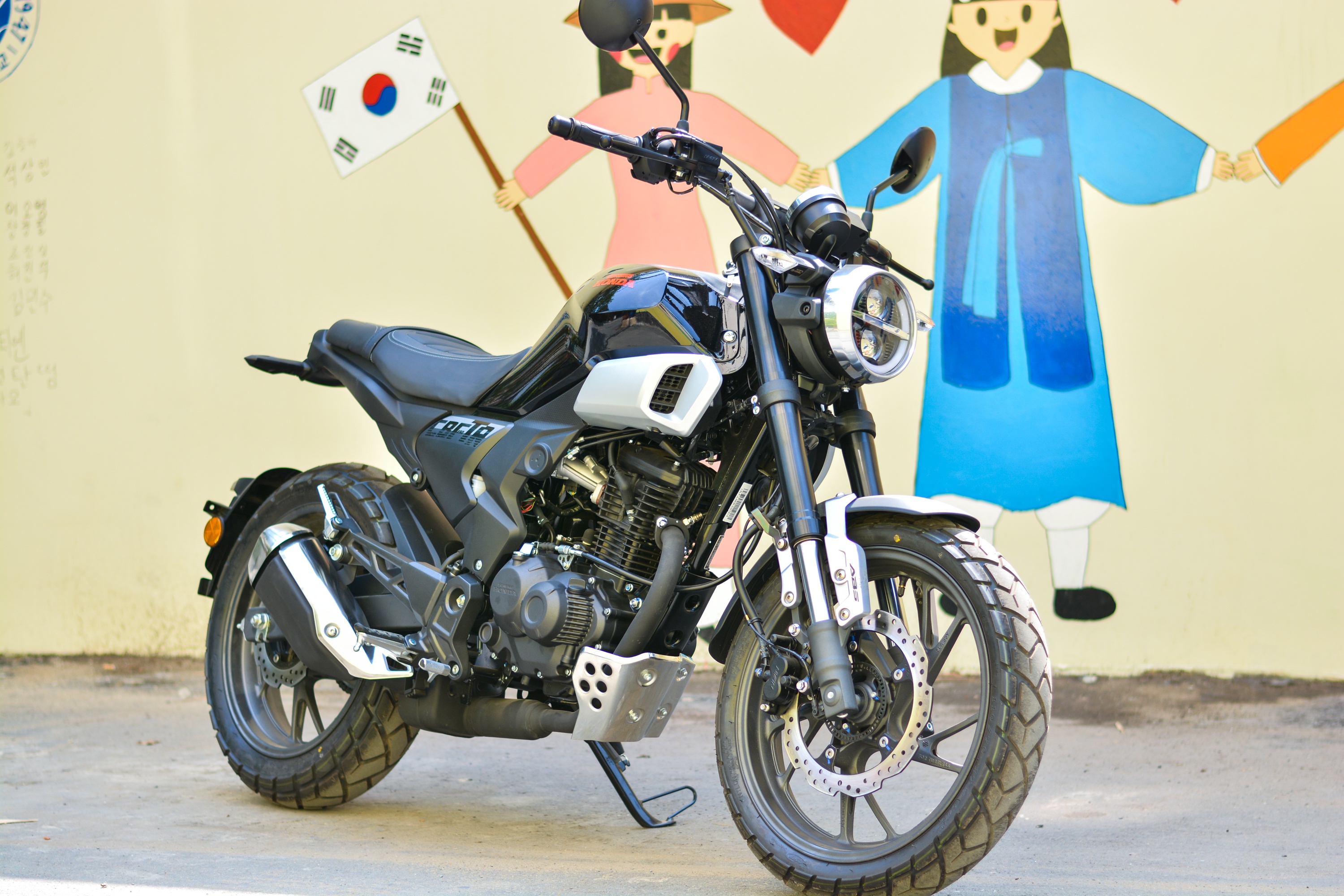 Honda CBF190TR cập bến VN  ảnh 15 Honda CBF190TR cap ben VN anh 15