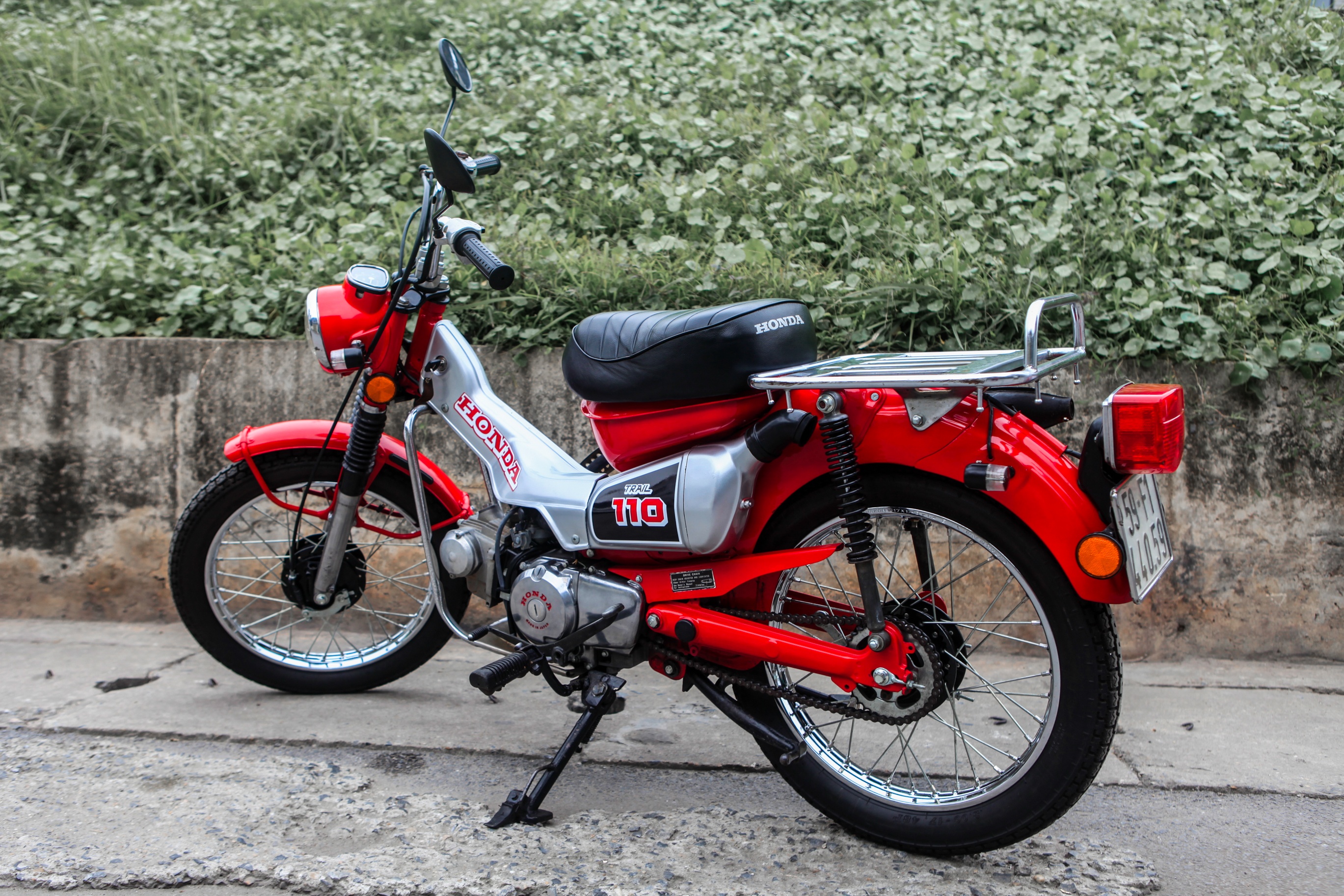 Can canh hang hiem Honda CT110 tai Viet Nam anh 12