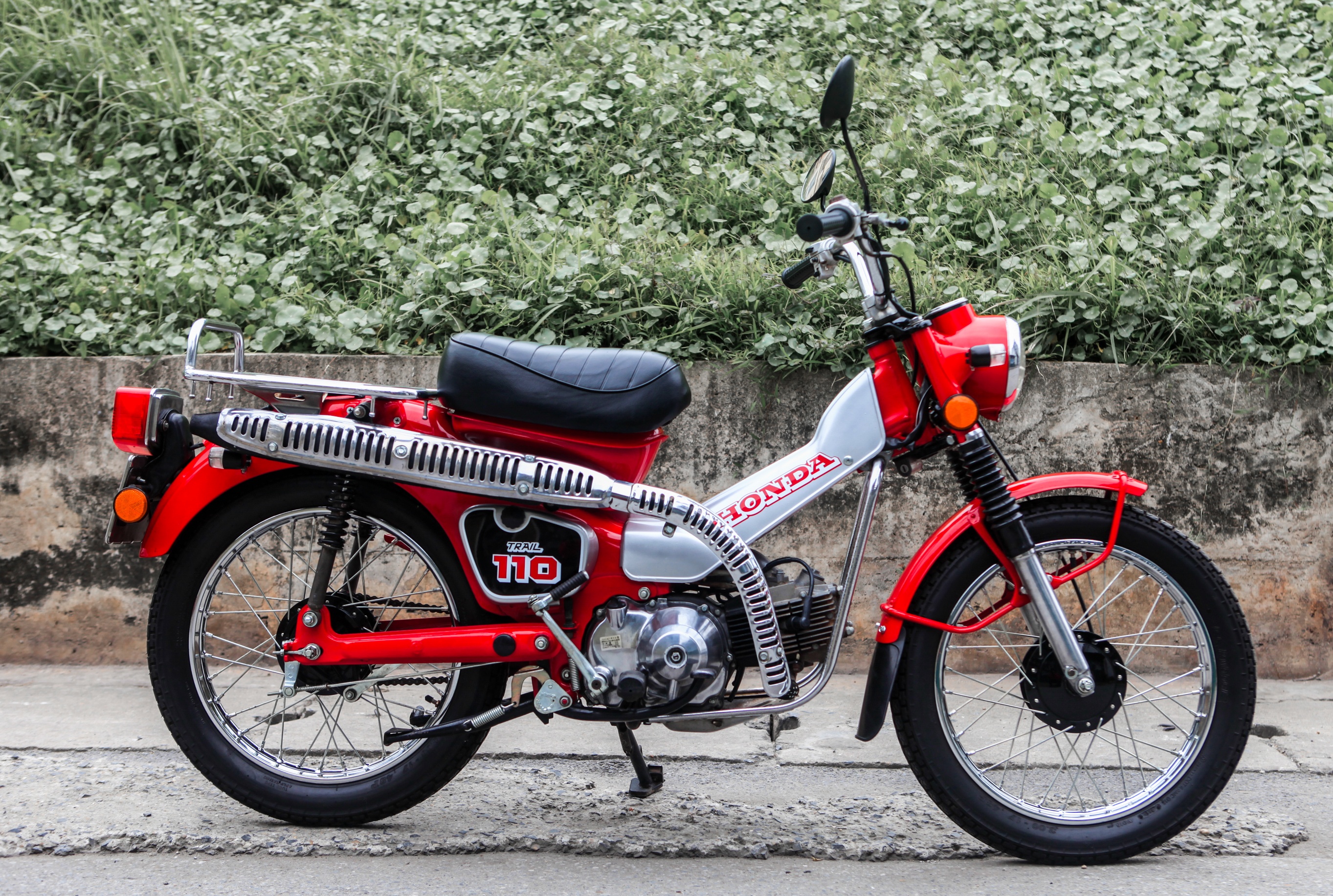 Can canh hang hiem Honda CT110 tai Viet Nam anh 2