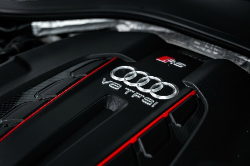 Audi RS7 với gói độ thân rộng rao bán giá gần 100.000 USD ảnh 6 Audi RS7 voi goi do than rong rao ban gia gan 100.000 USD anh 6