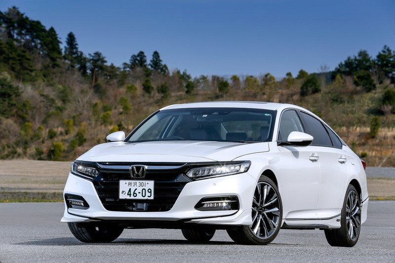 Honda Accord có thêm phụ kiện độ xe chính hãng ảnh 1 Honda Accord co them phu kien do xe chinh hang anh 1