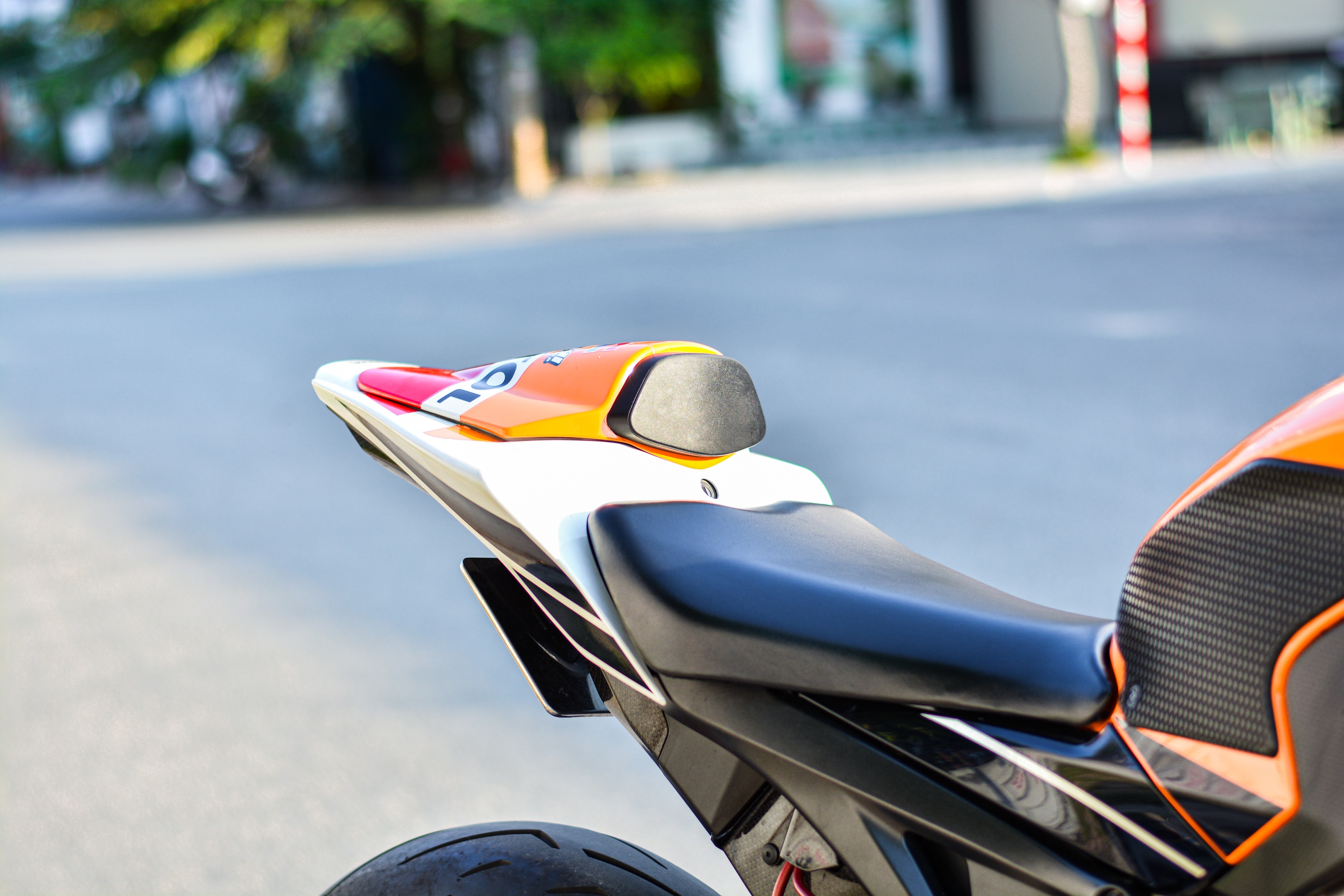 Honda CBR1000RR voi goi do tram trieu anh 20