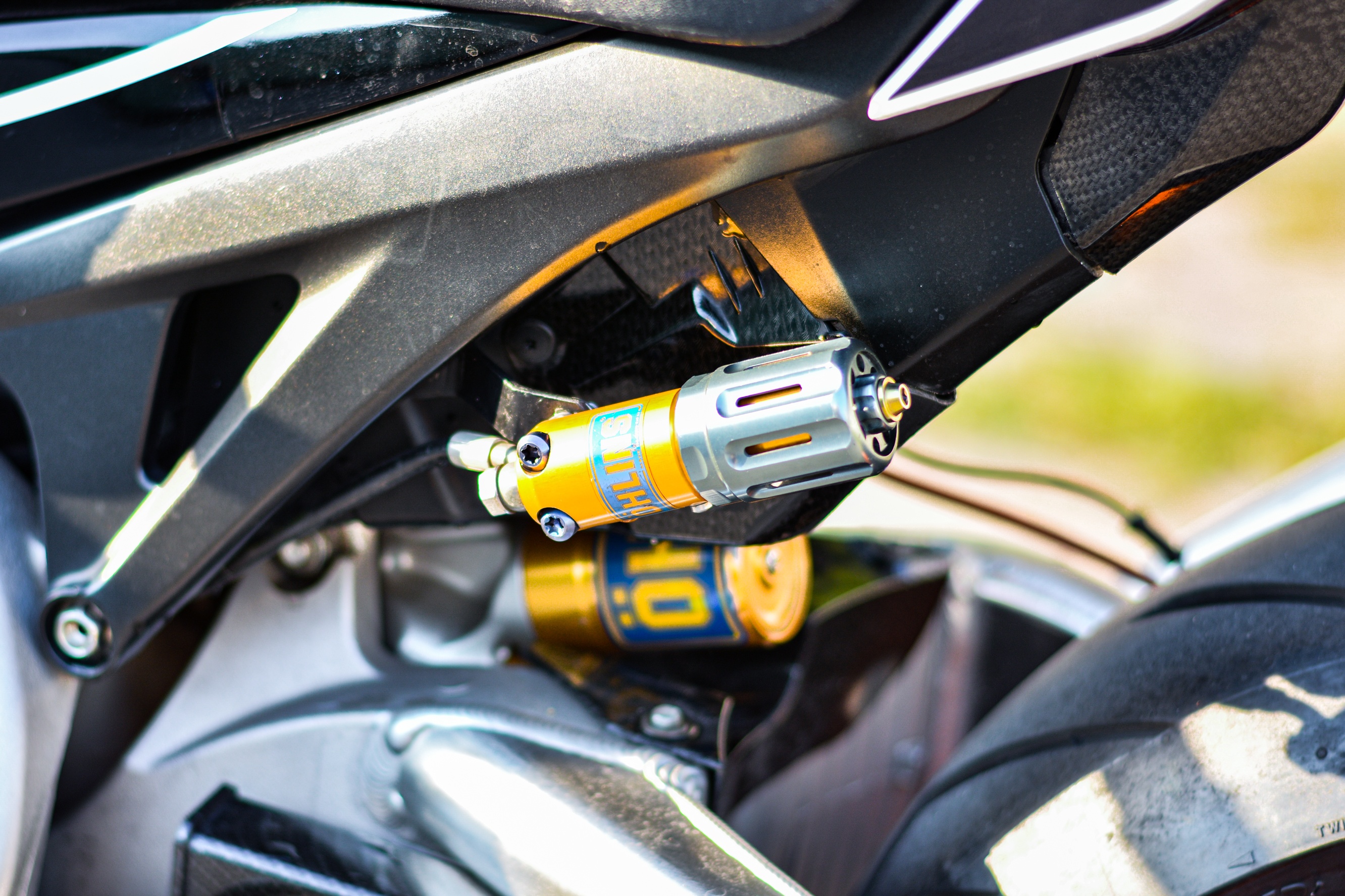 Honda CBR1000RR voi goi do tram trieu anh 12