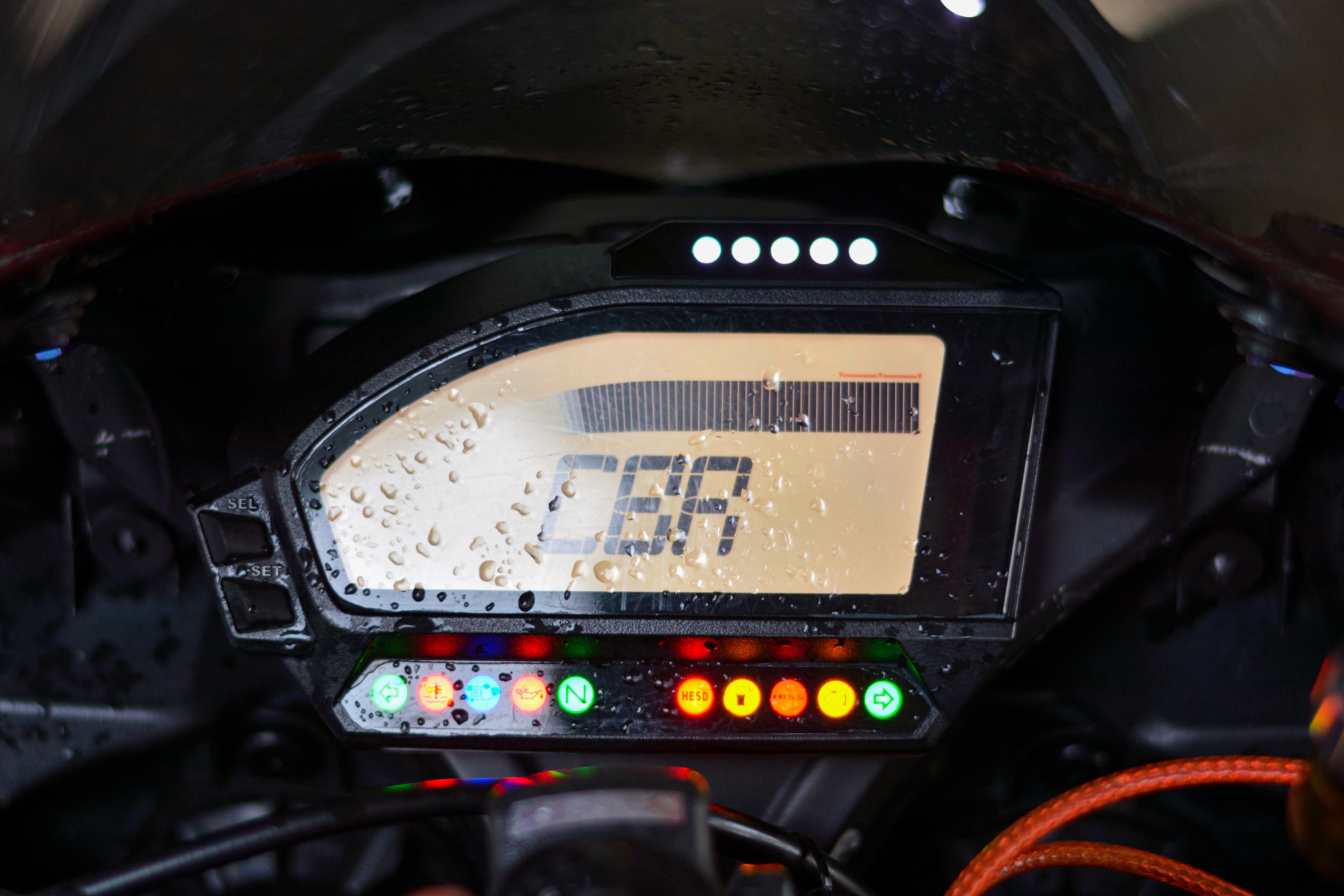 Honda CBR1000RR cùng loạt đồ chơi đắt tiền ảnh 8 Honda CBR1000RR cung loat do choi dat tien anh 8
