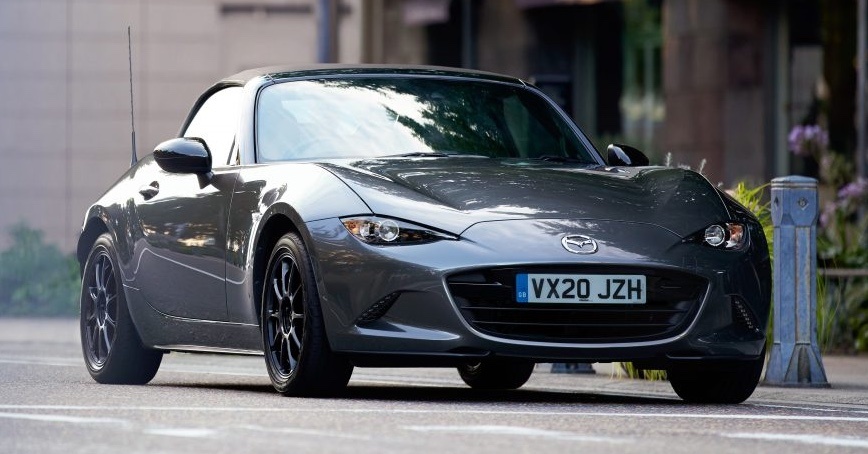 Mazda ra mat MX-5 phien ban R-Sport gioi han 150 chiec anh 1