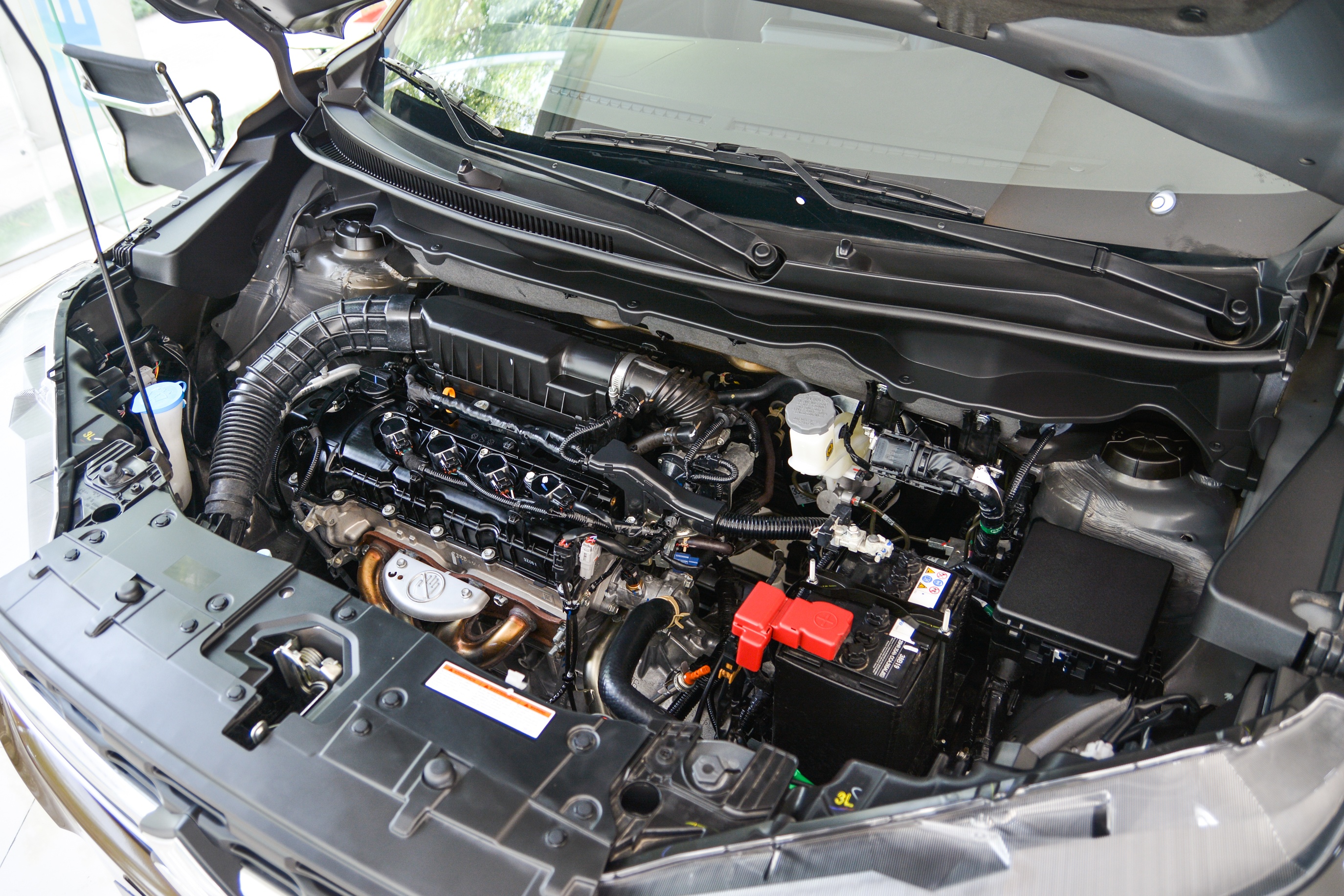 Can canh Suzuki XL7 vua ve dai ly anh 15