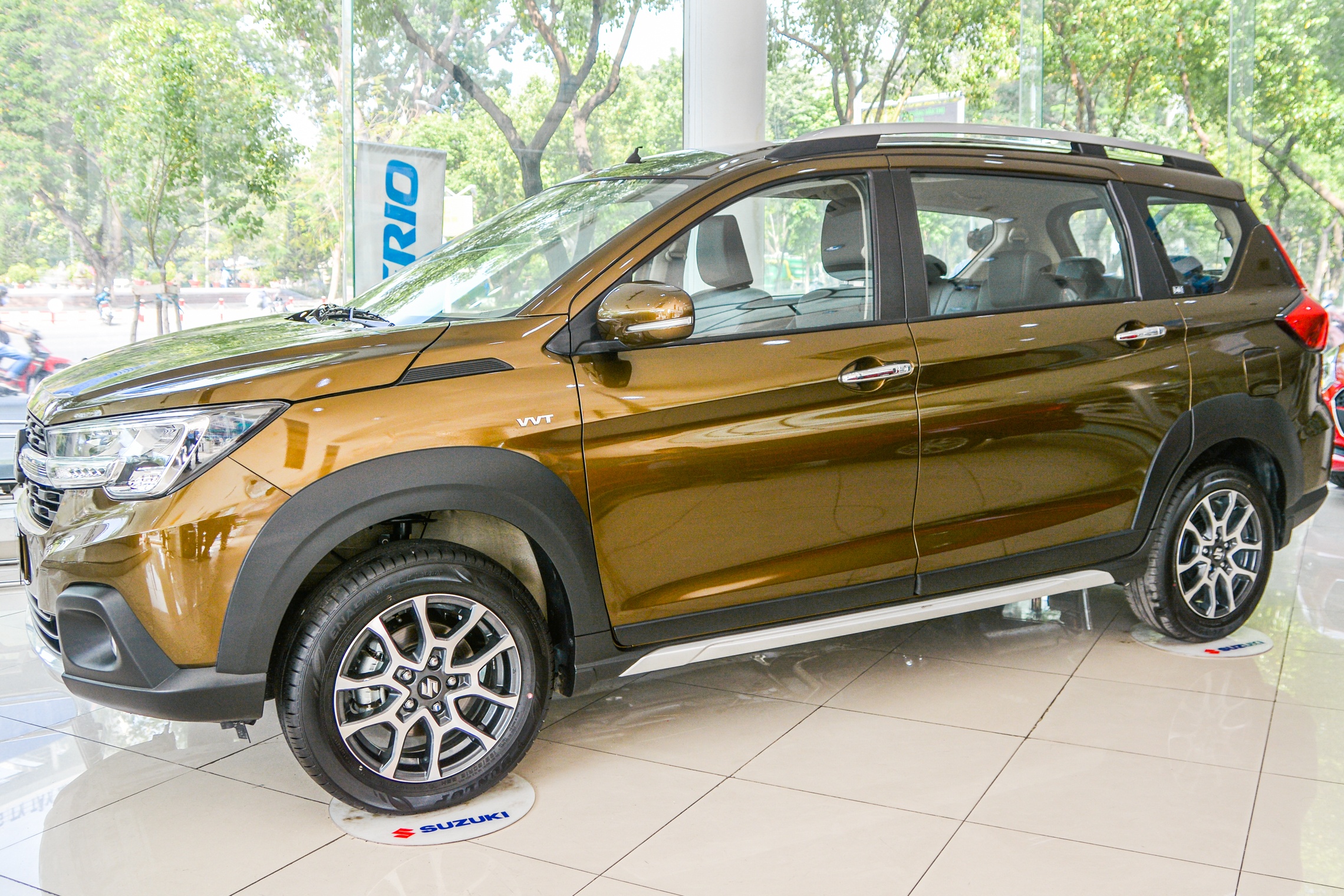 Chon xe 7 cho nao cung tam gia 600 trieu dong voi Mitsubishi Xpander? hinh anh