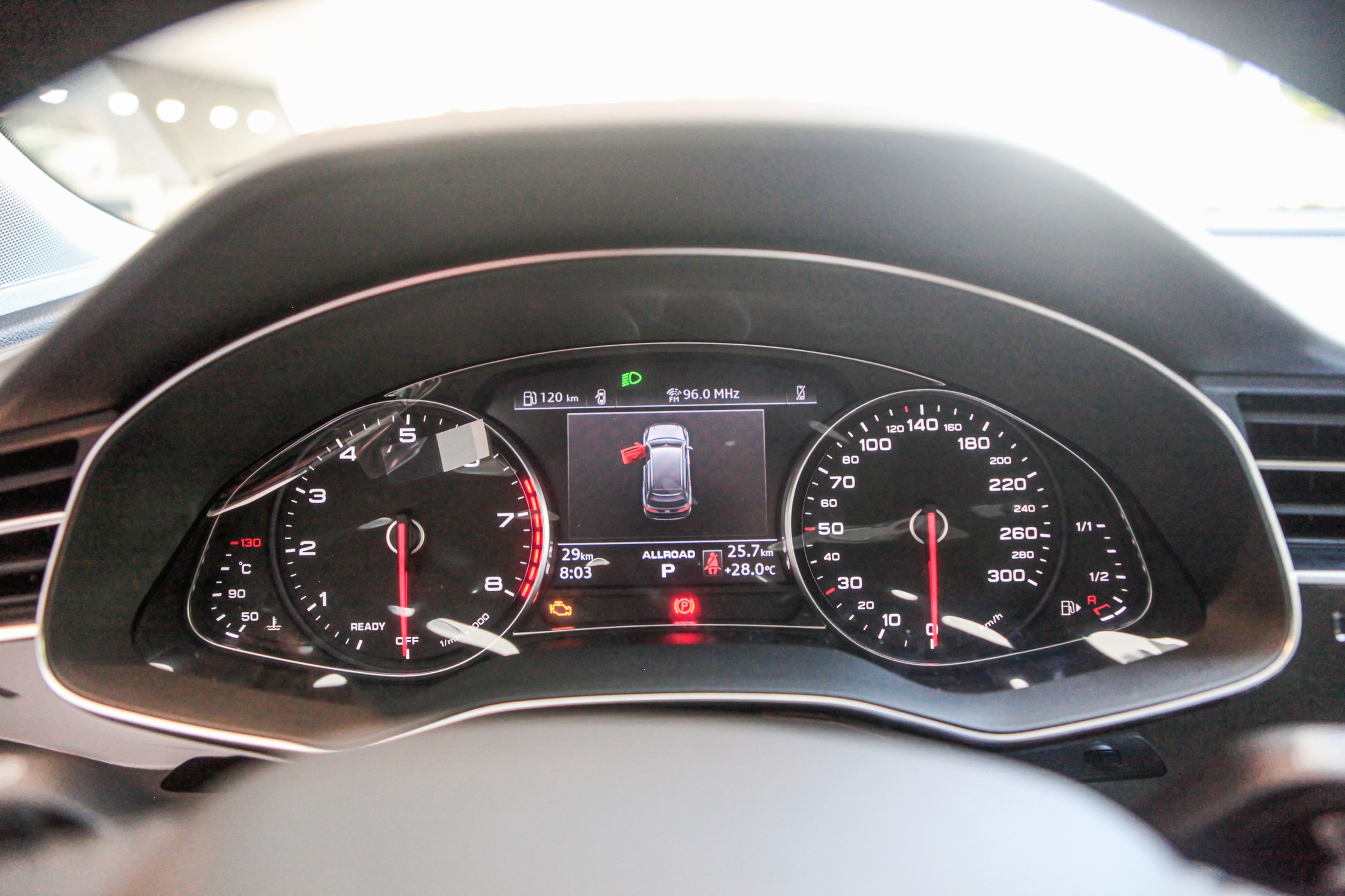 Chi tiết Audi Q7 2020 vừa ra mắt tại VN ảnh 11 Chi tiet Audi Q7 2020 vua ra mat tai VN anh 11