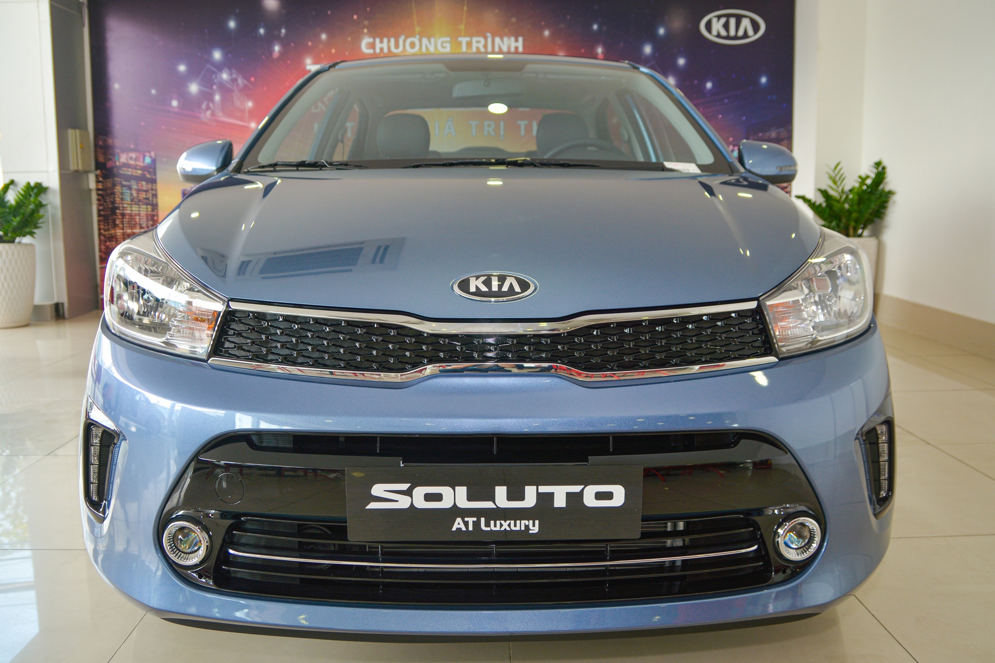 Kia Soluto AT Luxury ve dai ly anh 3
