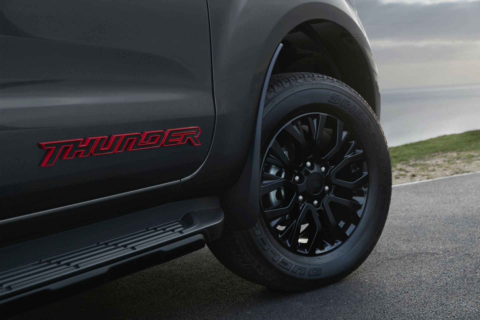 Ra mắt Ford Ranger Thunder ảnh 2 Ra mat Ford Ranger Thunder anh 2