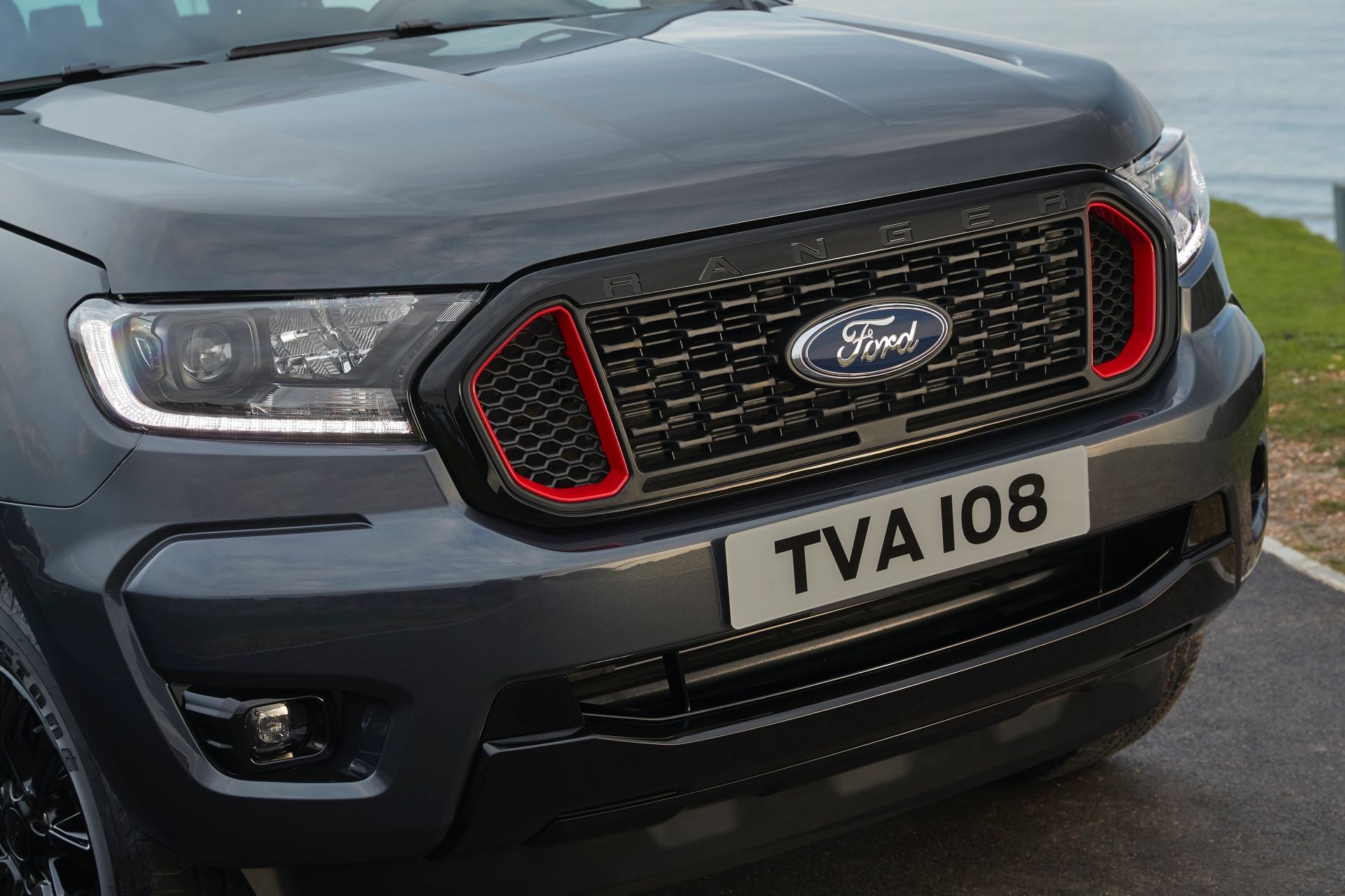 Ra mắt Ford Ranger Thunder ảnh 3 Ra mat Ford Ranger Thunder anh 3