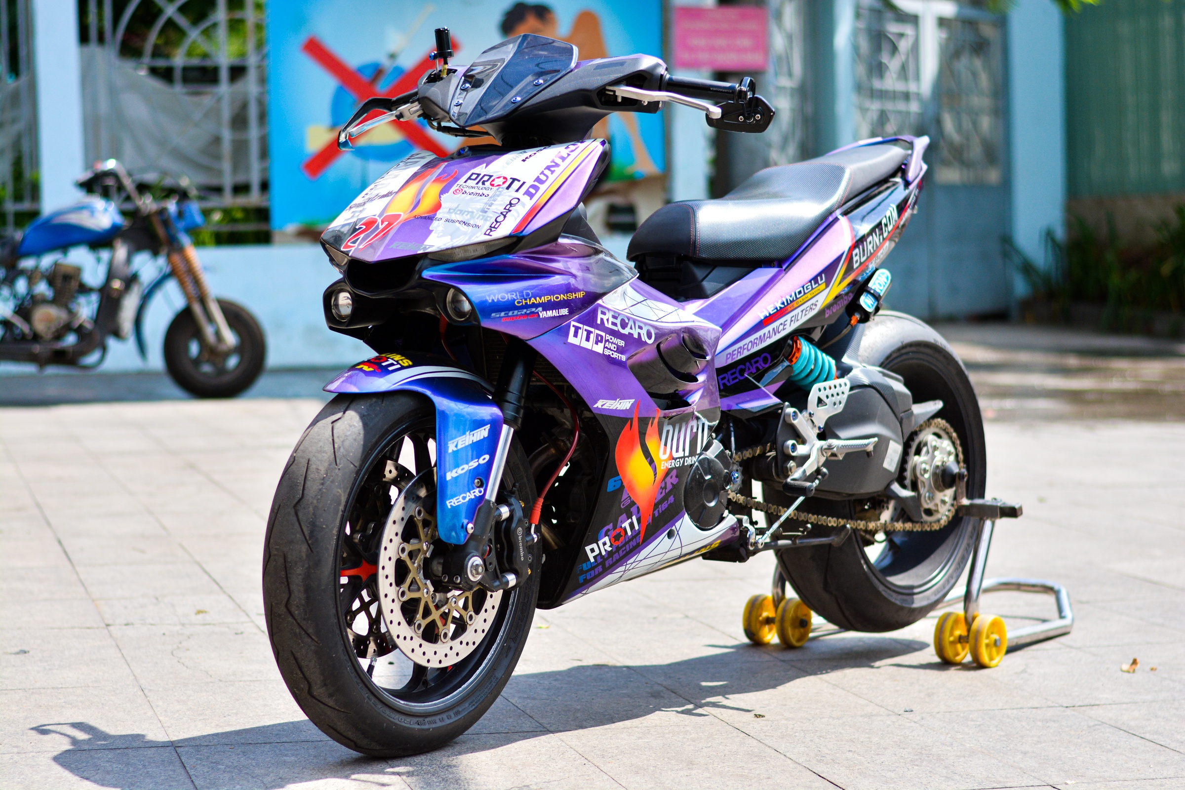 Yamaha Exciter do dan ao moto YZF-R1 anh 2