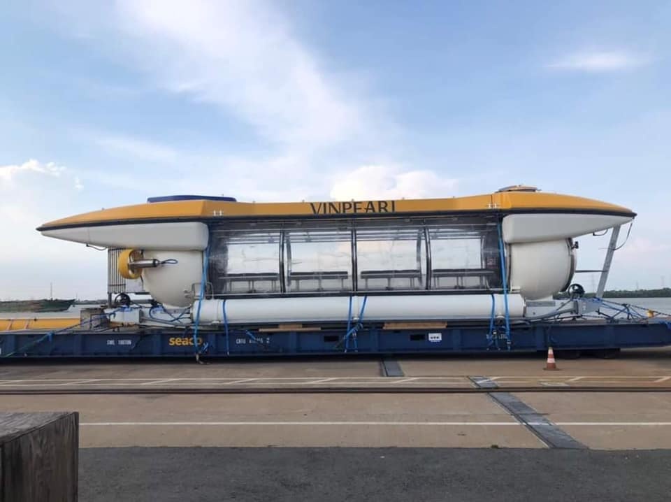 Tau lan Vingroup dat mua ve den VN anh 1