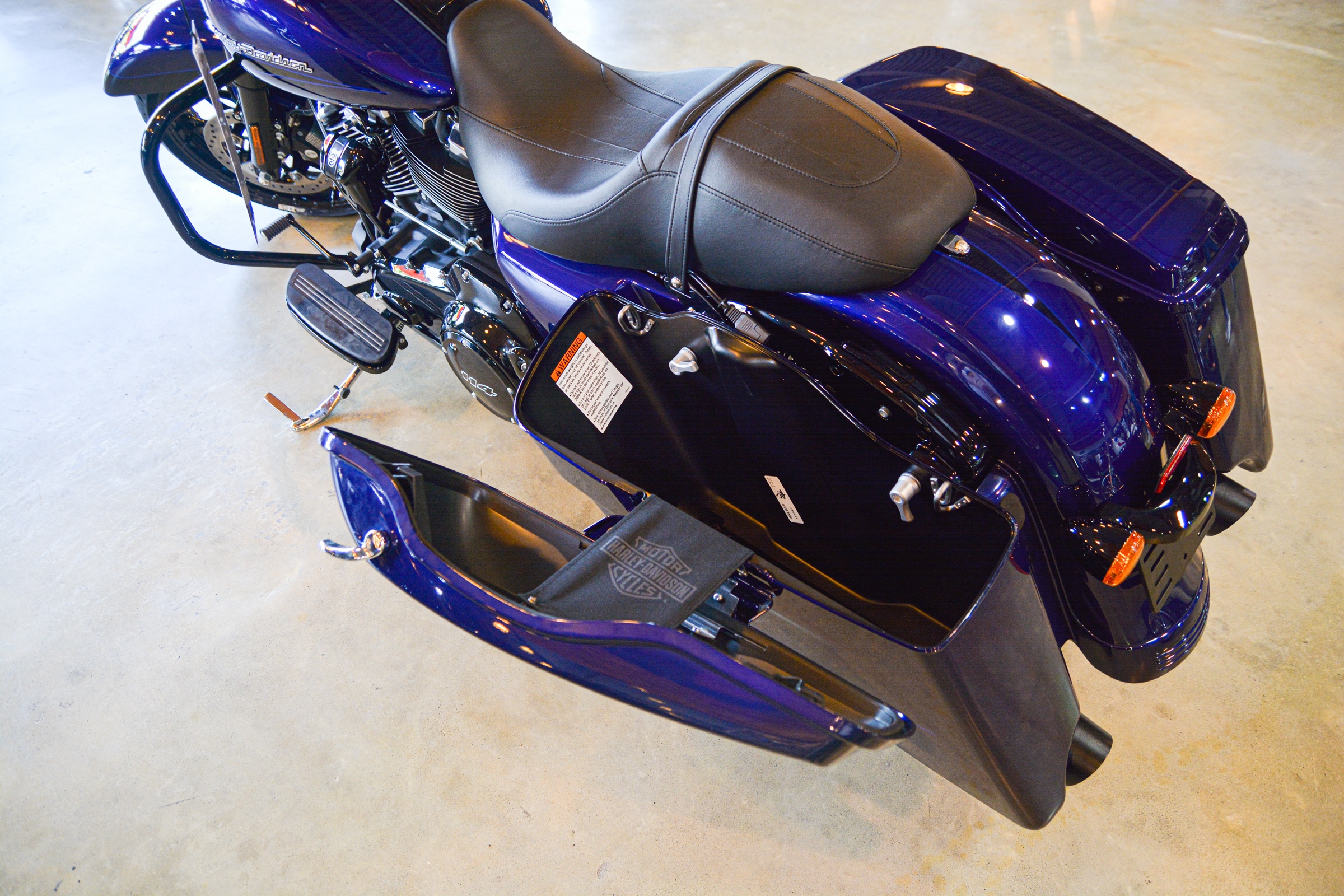 Chi tiết Harley-Davidson Road King Special - xe touring giá hơn 1 tỷ ảnh 13 Chi tiet Harley-Davidson Road King Special - xe touring gia hon 1 ty anh 13
