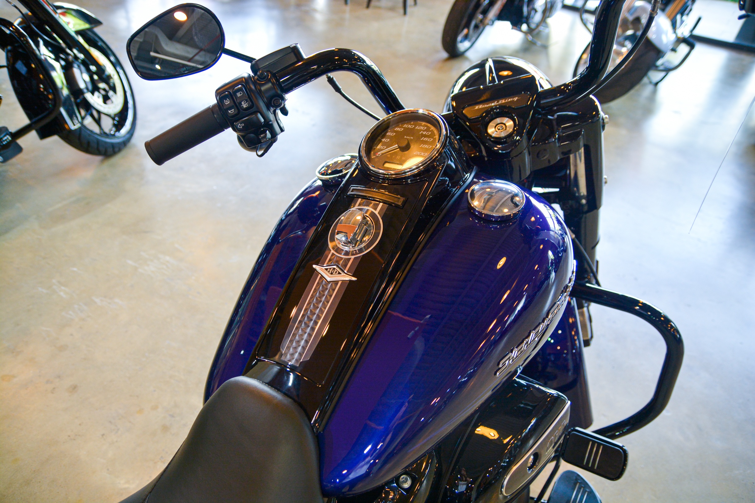 Chi tiết Harley-Davidson Road King Special - xe touring giá hơn 1 tỷ ảnh 7 Chi tiet Harley-Davidson Road King Special - xe touring gia hon 1 ty anh 7