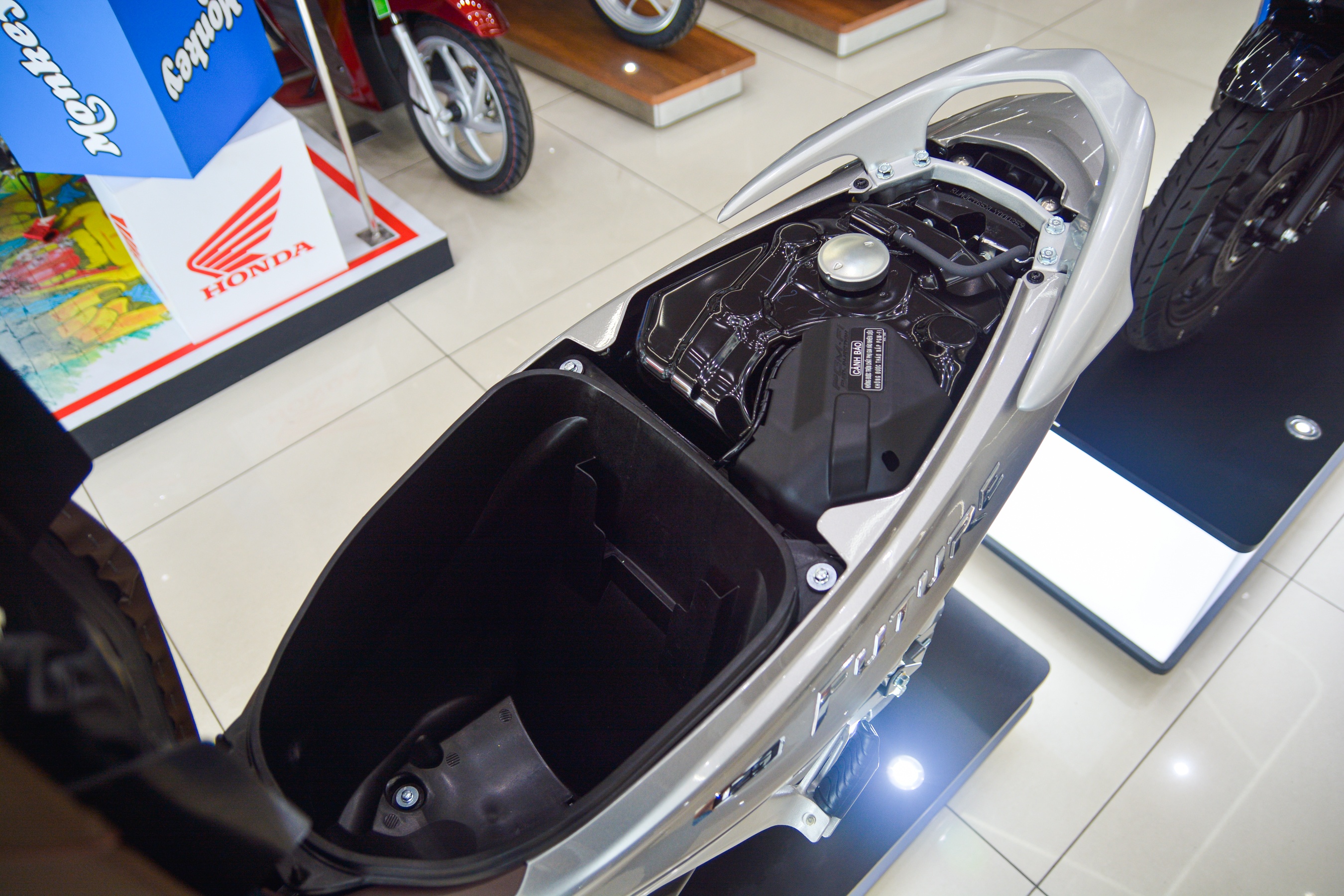 Honda Future FI 2020 về đại lý - bỏ công tắc đèn,  thêm màu mới ảnh 11 Honda Future FI 2020 ve dai ly - bo cong tac den,  them mau moi anh 11