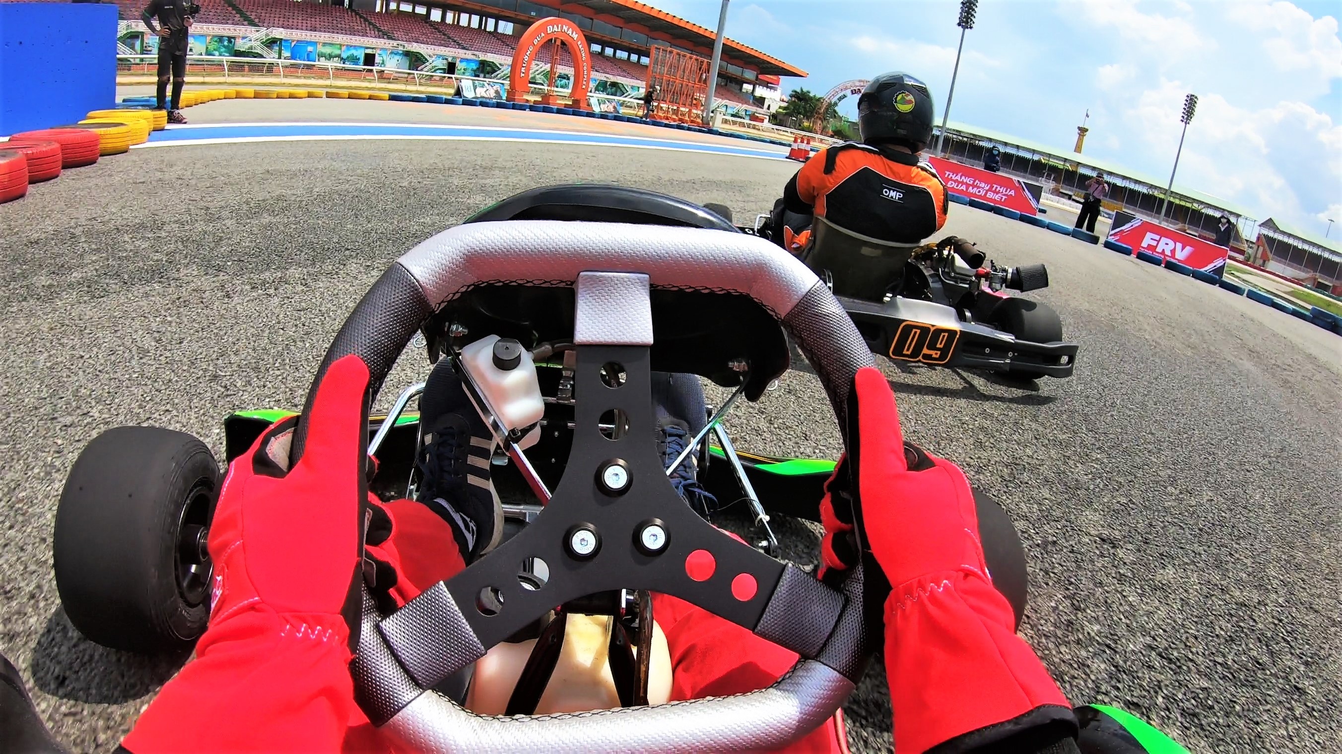 Trải nghiệm thi đấu Go-Kart sau khi chơi các môn đua xe khác ảnh 9 Trai nghiem thi dau Go-Kart sau khi choi cac mon dua xe khac anh 9