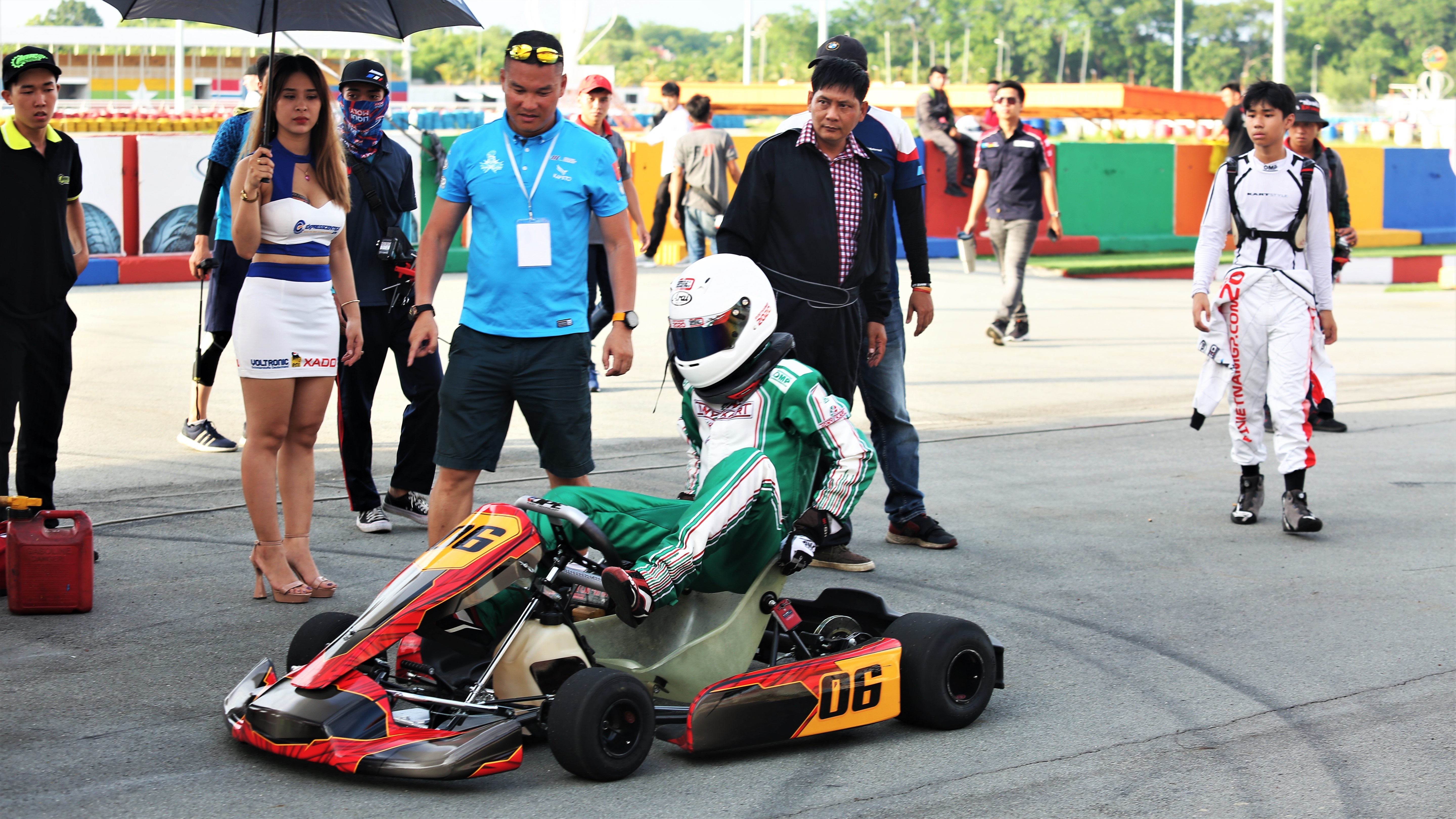 Trai nghiem thi dau Go-Kart sau khi choi cac mon dua xe khac anh 15