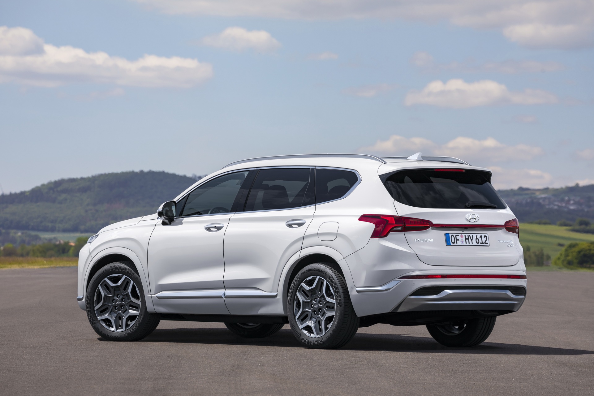 Chi tiet Hyundai Santa Fe 2021 - thay doi ngoai hinh,  can so bien mat anh 4