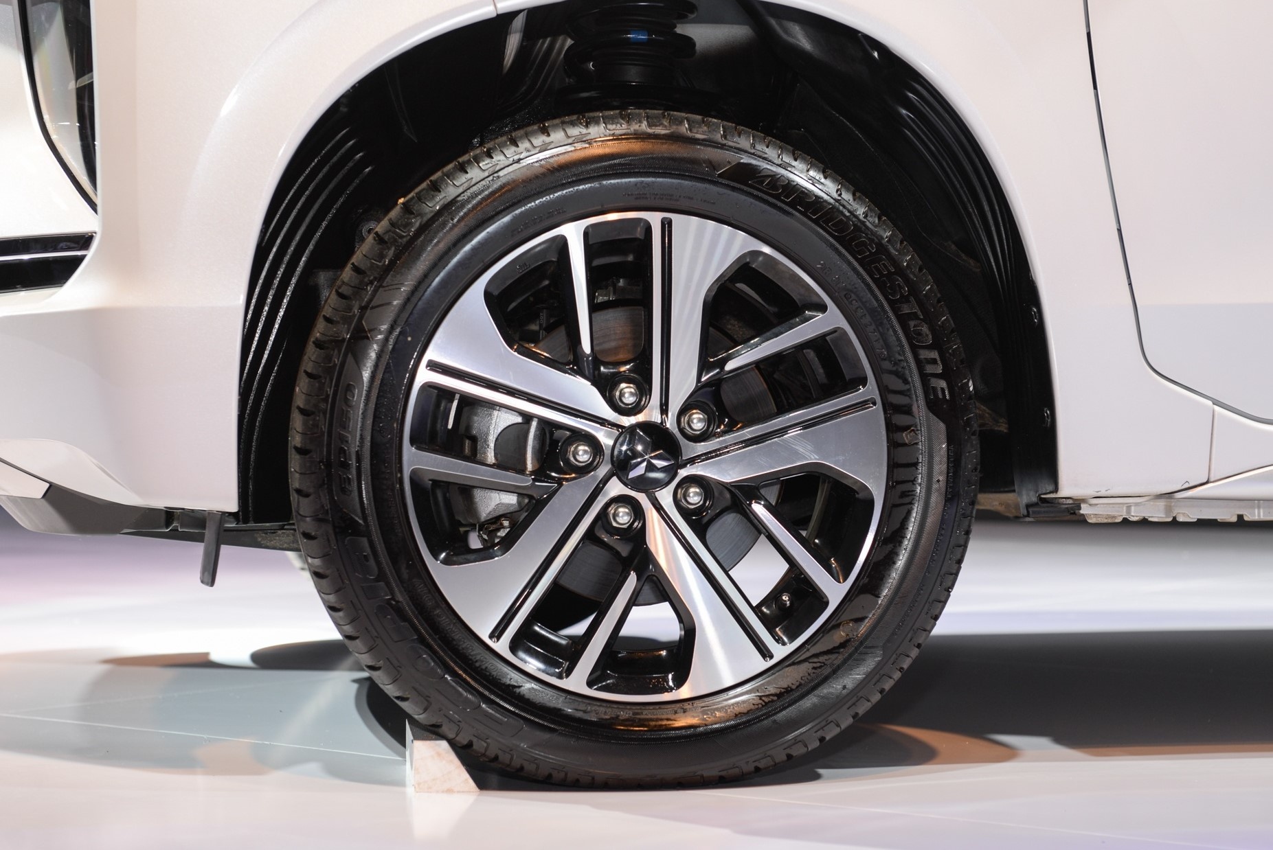 Nhung diem thay doi tren Mitsubishi Xpander 2020 so voi the he cu anh 5