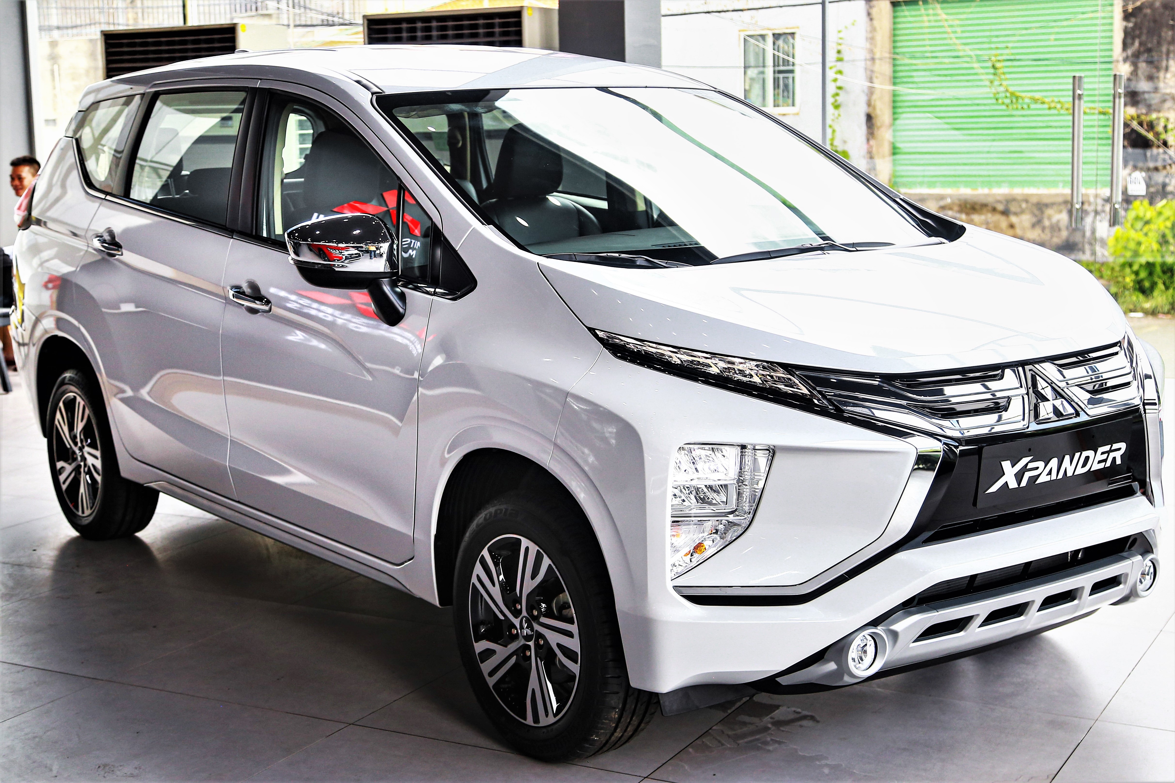 Nhung diem thay doi tren Mitsubishi Xpander 2020 so voi the he cu hinh anh