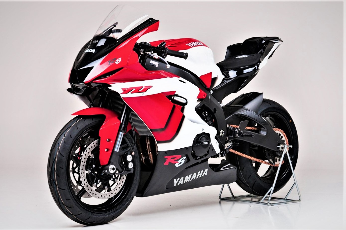 Yamaha YZF-R6 2020 ban dac biet danh cho chau Au hinh anh