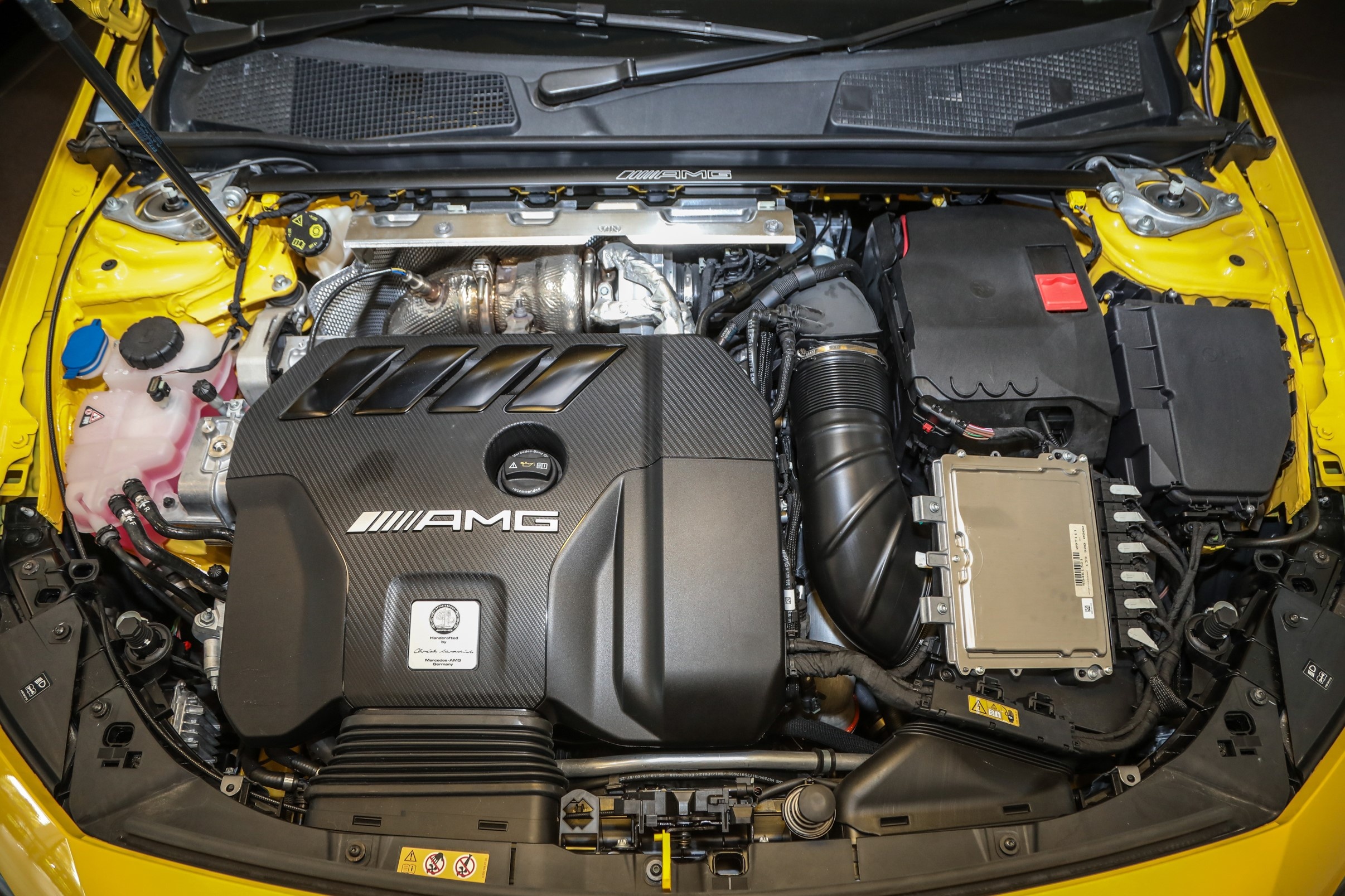 Ra mat Mercedes-AMG A45 S 4Matic Edition 1,  san xuat gioi han 20 xe anh 12