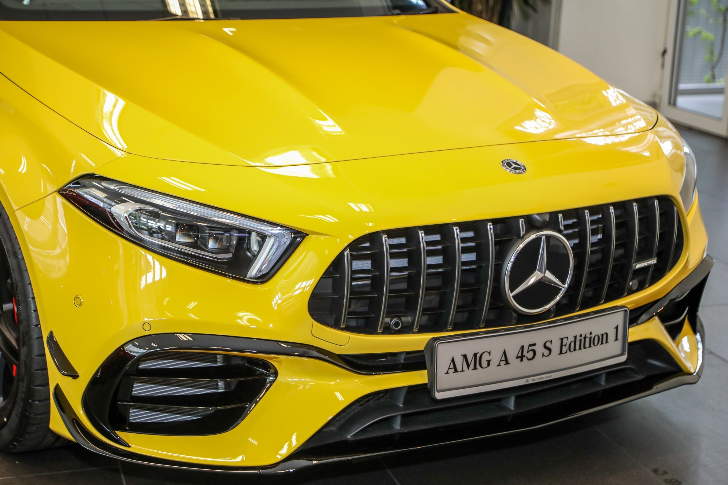 Ra mat Mercedes-AMG A45 S 4Matic Edition 1,  san xuat gioi han 20 xe anh 3