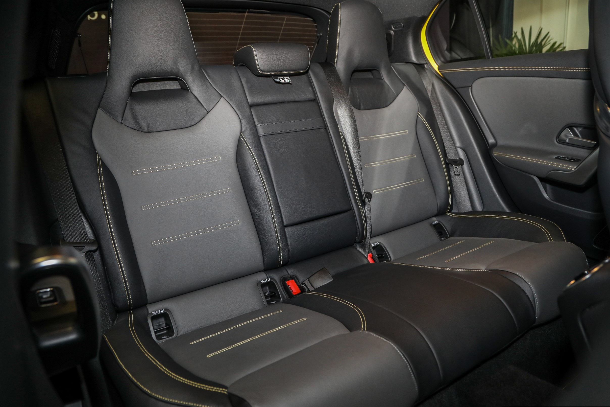 Ra mat Mercedes-AMG A45 S 4Matic Edition 1,  san xuat gioi han 20 xe anh 11