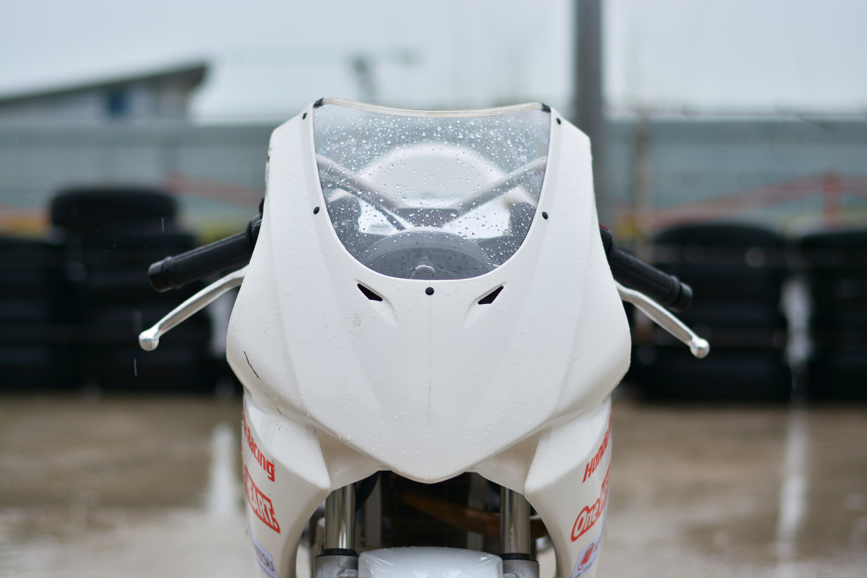 Kham pha moto dua Honda NSF100 tai VN anh 3