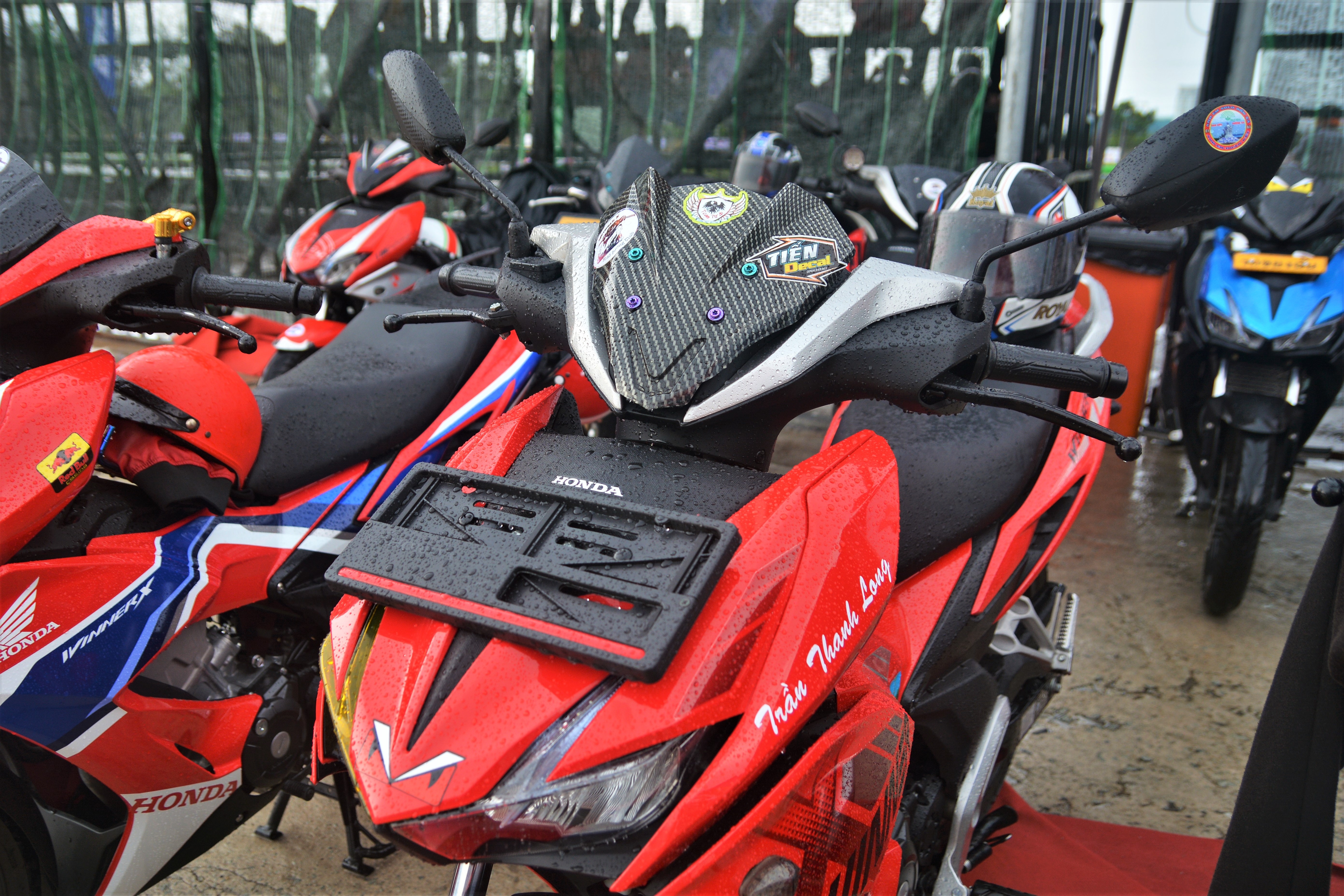 Hang chuc xe Winner tu hop tai Binh Duong - khong guong,  do ong xa anh 4