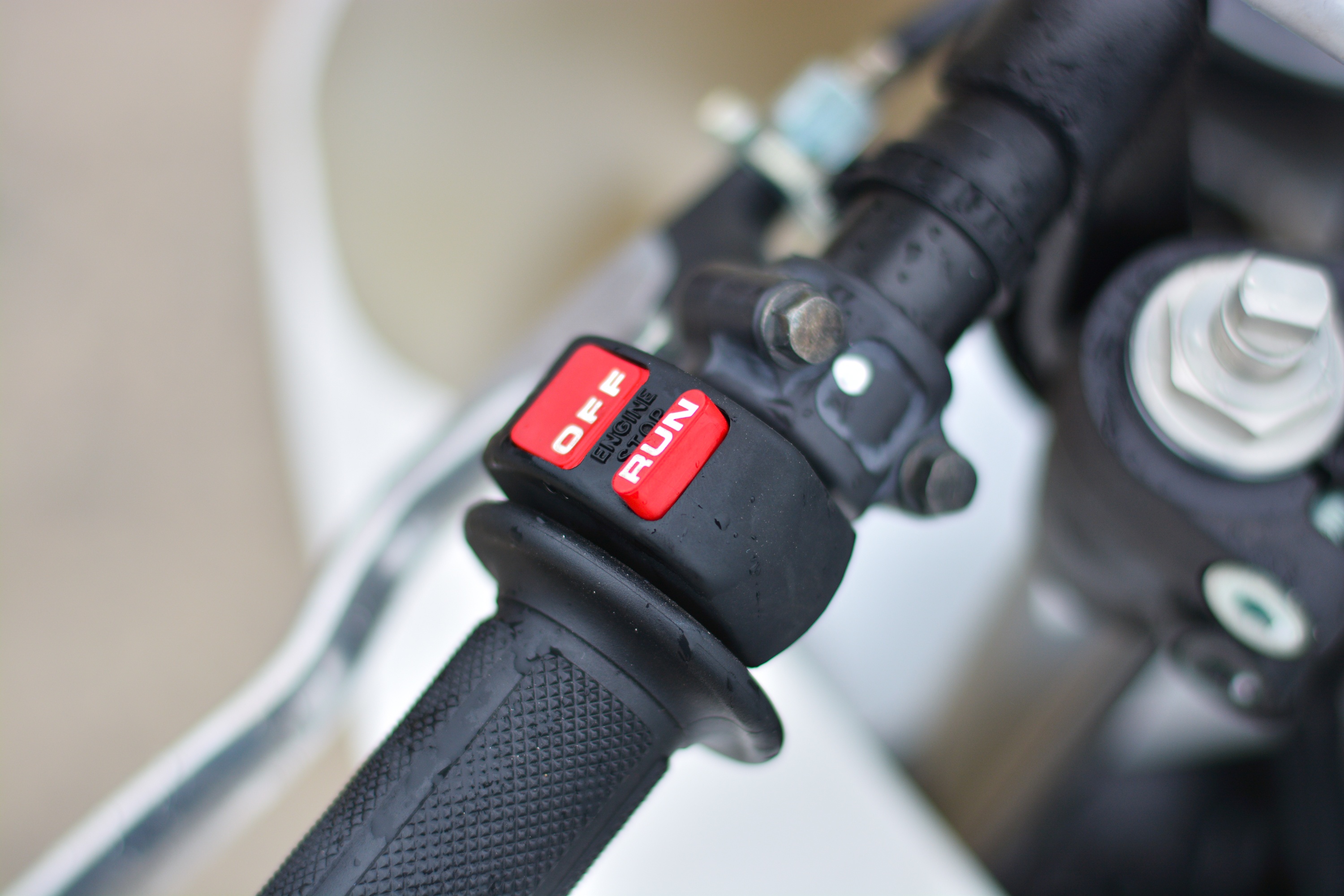 Kham pha moto dua Honda NSF100 tai VN anh 6