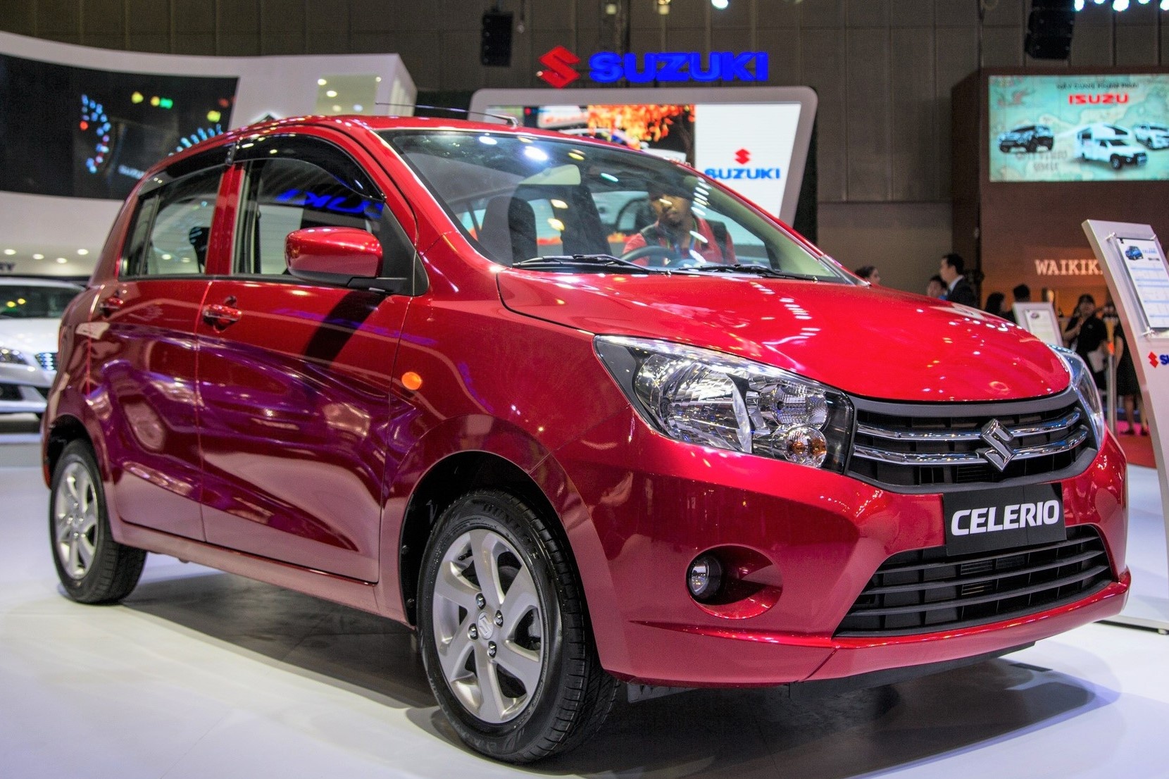 10 oto ban cham nhat thang 5 - Avanza bien mat, Suzuki Celerio chot so hinh anh