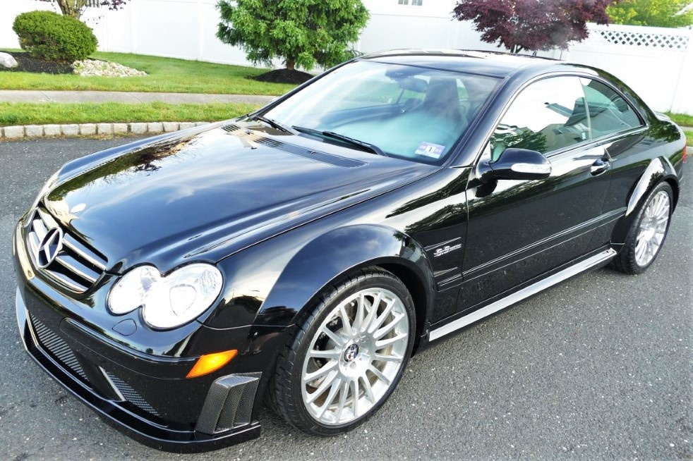 Mercedes-Benz CLK 63 AMG doi 2008 chay 2.500 km rao ban gia 95.000 USD hinh anh