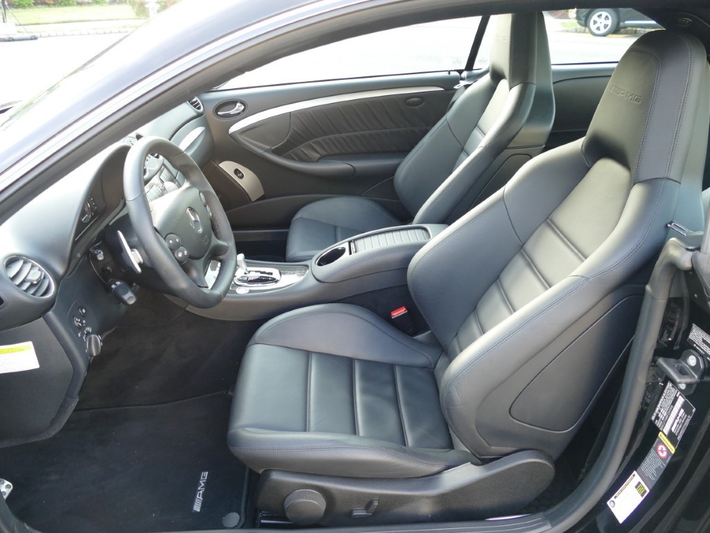 Mercedes-Benz CLK 63 AMG doi 2008 chay hon 2.500 km rao ban 95.000 USD anh 5