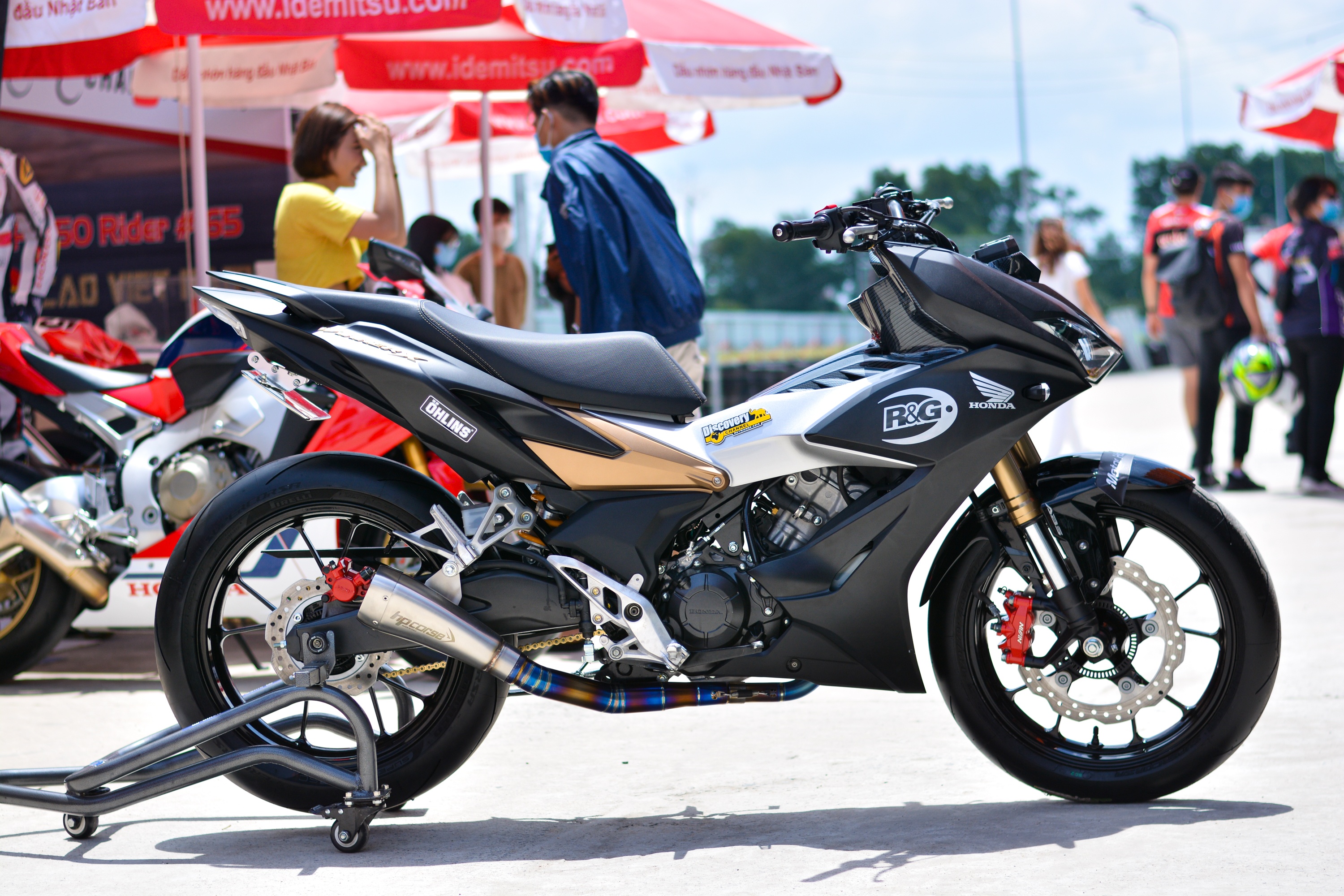 Can canh Honda Winner X voi dan chan Honda CB150R Neo Sport Cafe anh 2
