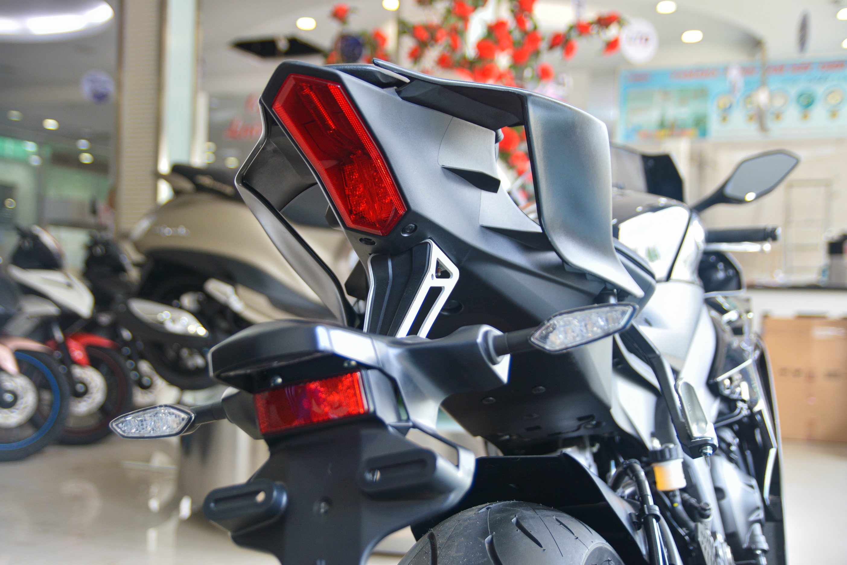 Yamaha YZF-R6 2020 ve VN - 2 phien ban,  gia tu 599 trieu anh 12