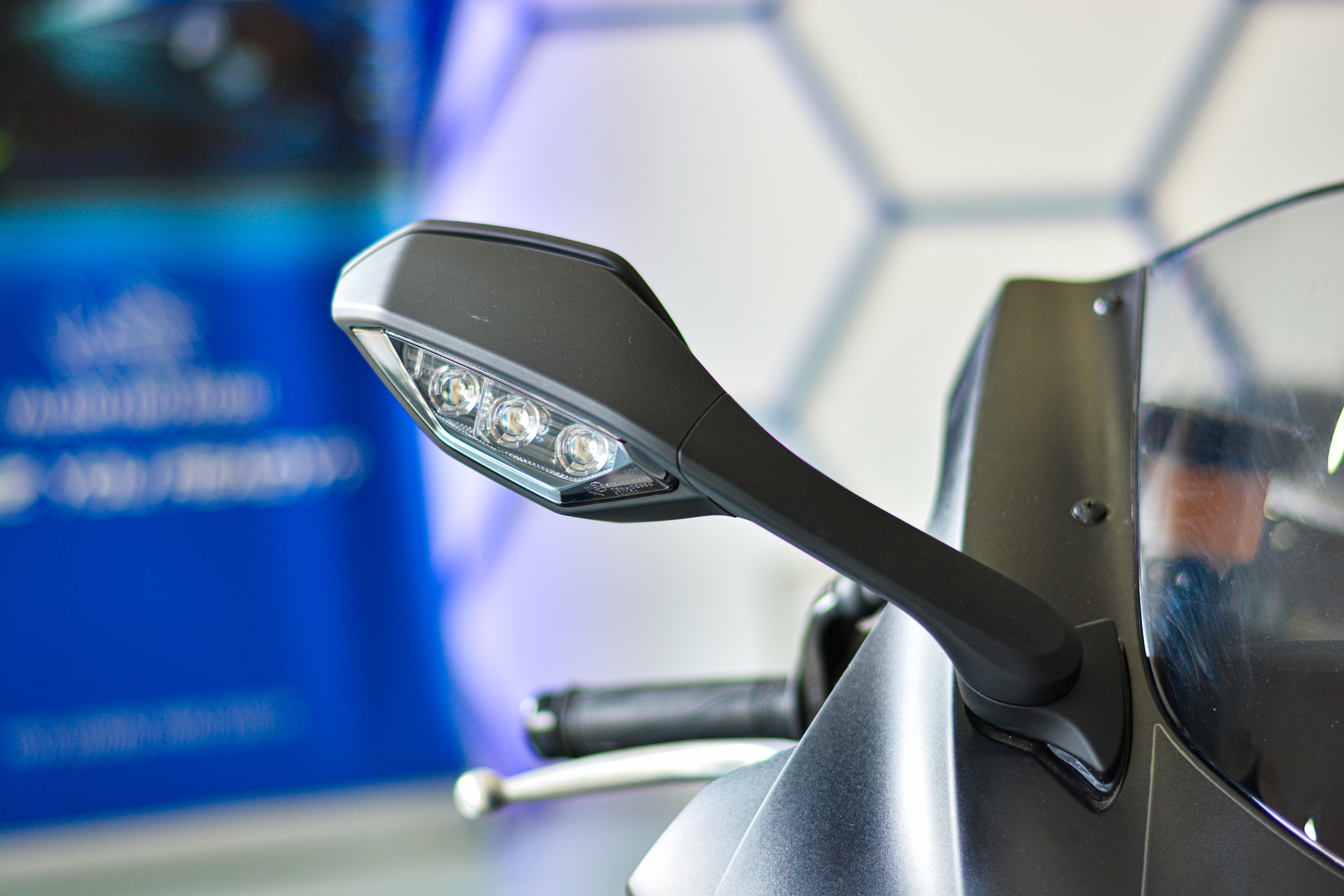 Yamaha YZF-R6 2020 ve VN - 2 phien ban,  gia tu 599 trieu anh 5