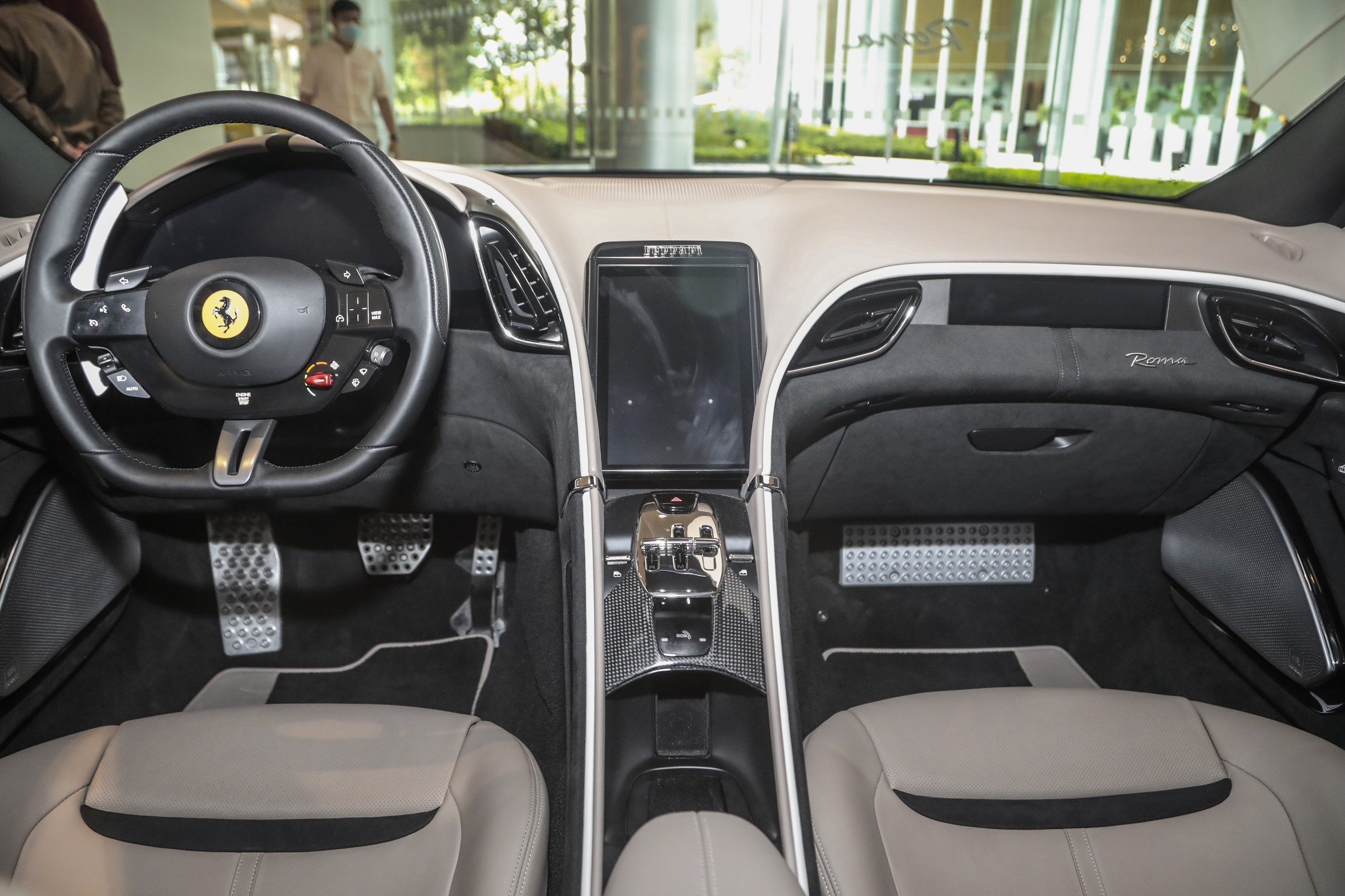 Ferrari Roma trình làng ĐNÁ ảnh 6 Ferrari Roma trinh lang DNA anh 6