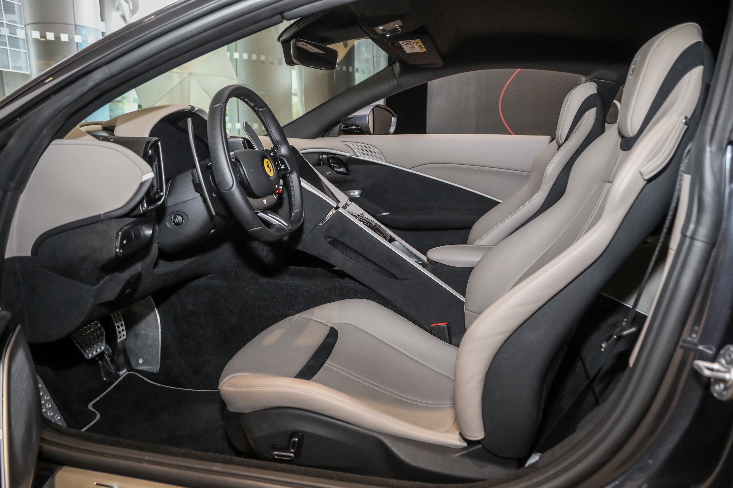 Ferrari Roma trình làng ĐNÁ ảnh 8 Ferrari Roma trinh lang DNA anh 8
