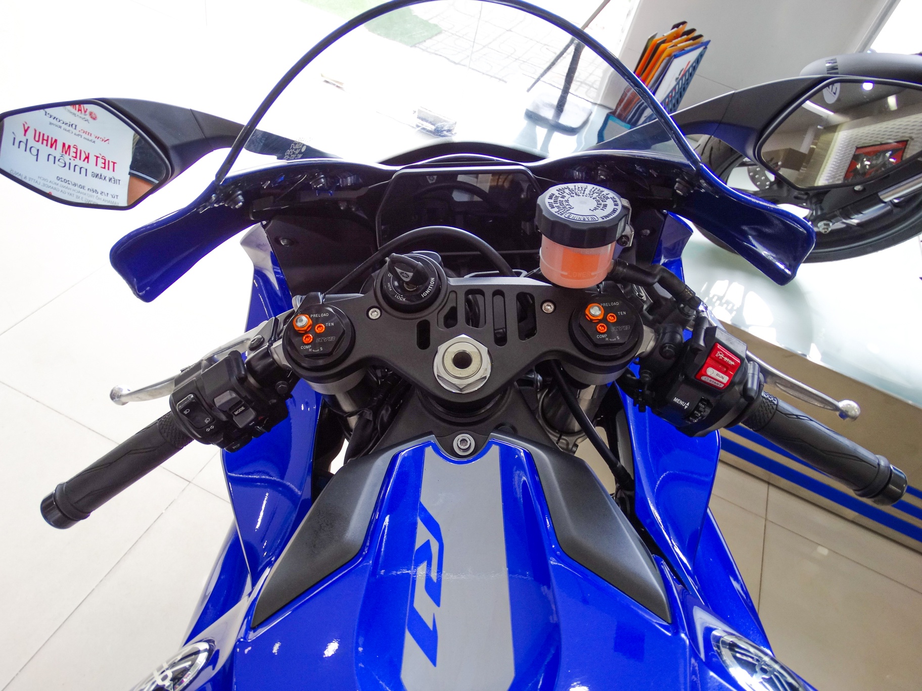 Yamaha YZF-R1 2020 tai VN - doi thu Kawasaki ZX-10R,  gia 729 trieu anh 10