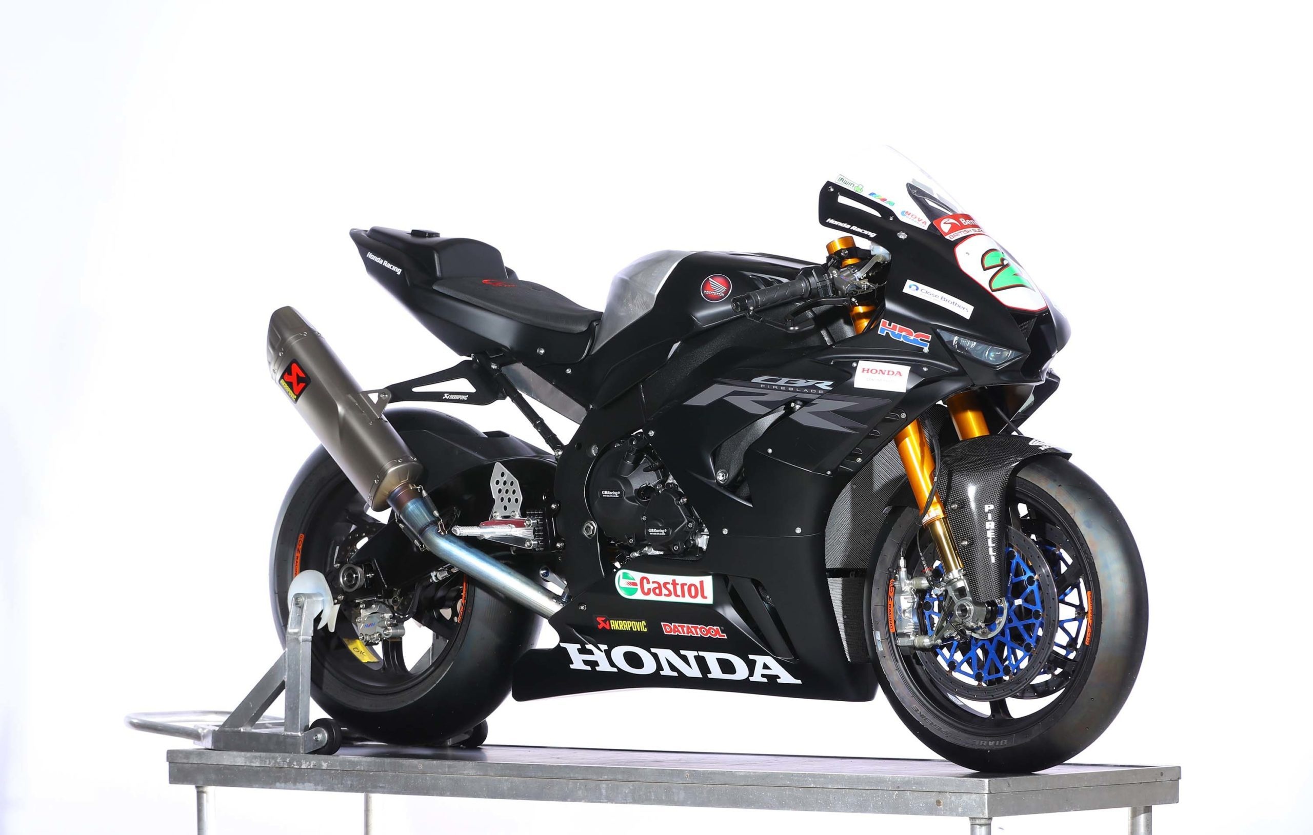 Chi tiết Honda CBR1000RR-R Fireblade SP phiên bản xe đua ảnh 2 Chi tiet Honda CBR1000RR-R Fireblade SP phien ban xe dua anh 2