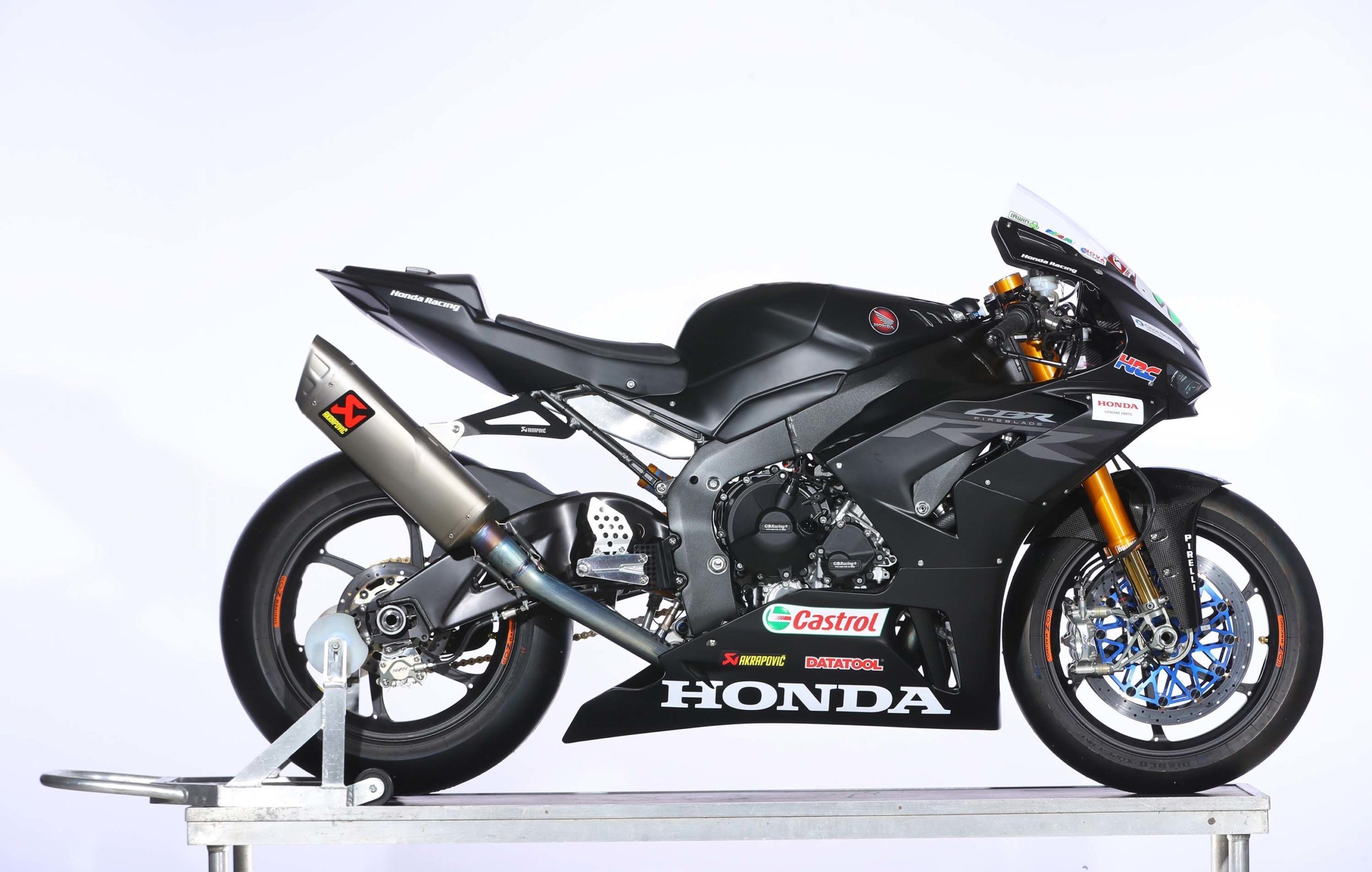 Chi tiết Honda CBR1000RR-R Fireblade SP phiên bản xe đua ảnh 8 Chi tiet Honda CBR1000RR-R Fireblade SP phien ban xe dua anh 8